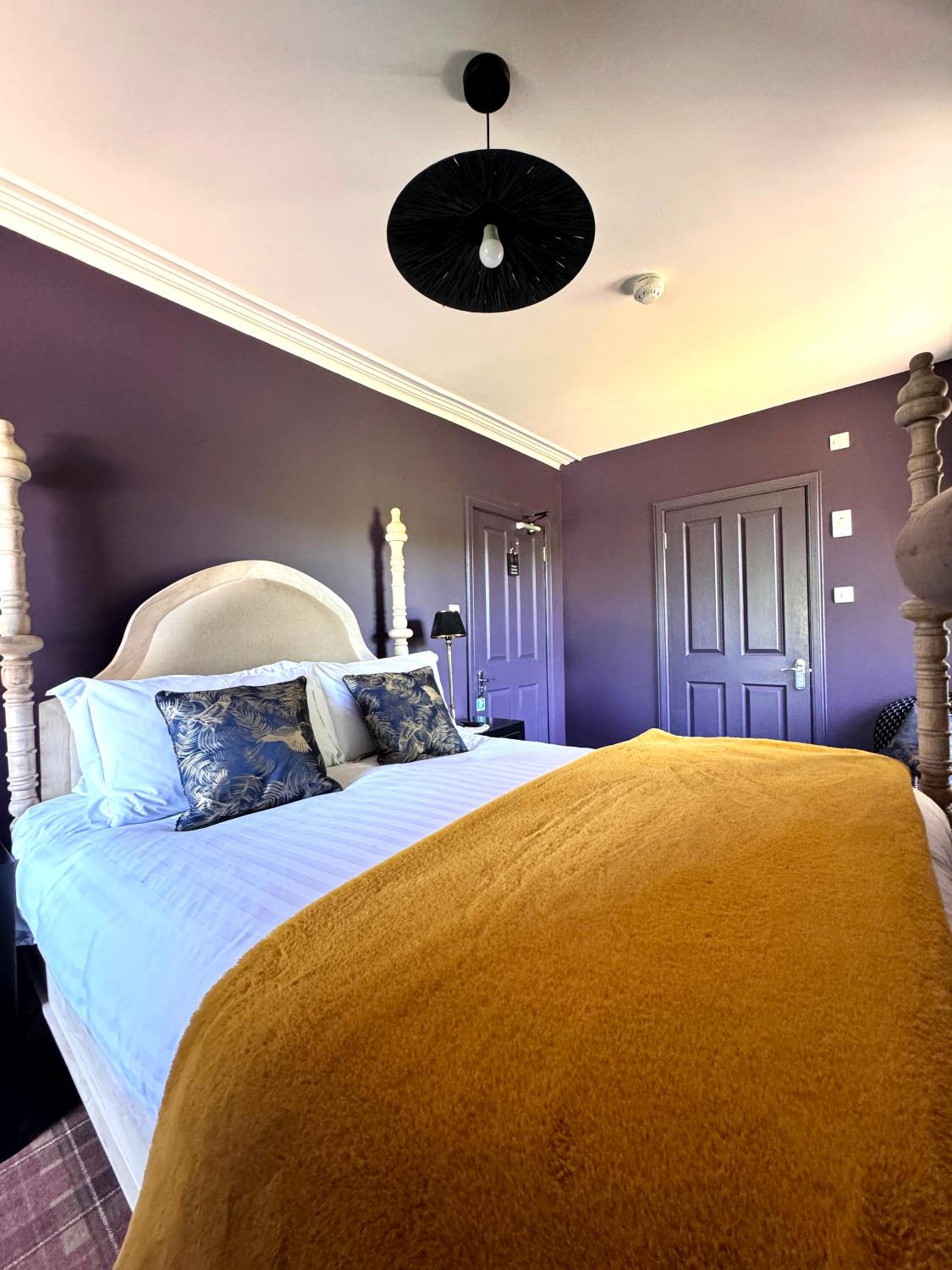 Double Room - Photo 12