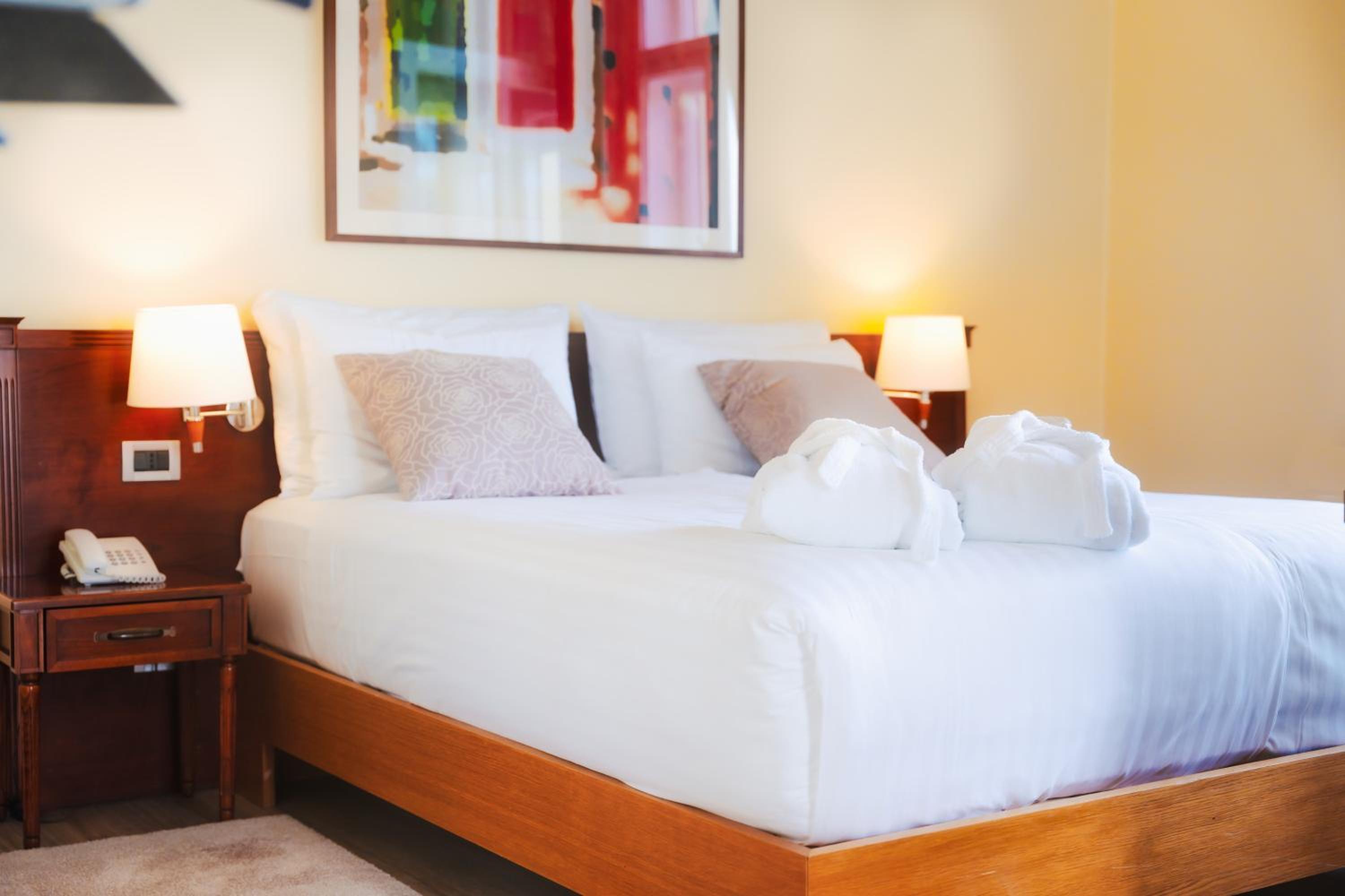 Standard Twin Room - Photo 23