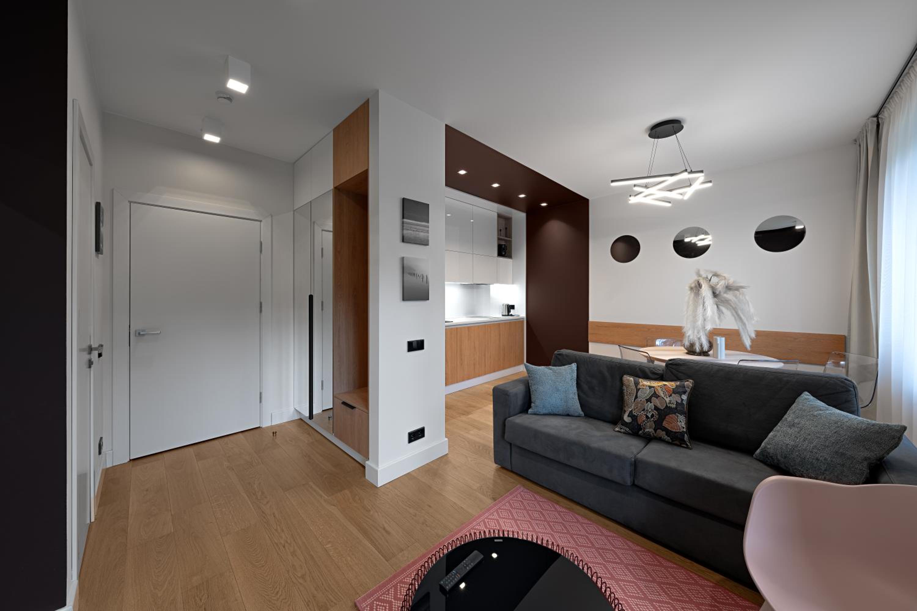 One-Bedroom Apartment