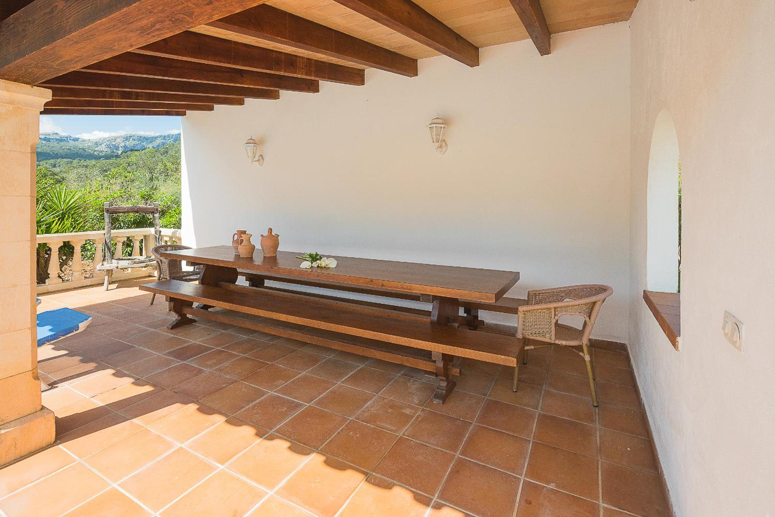 Villa photo 3
