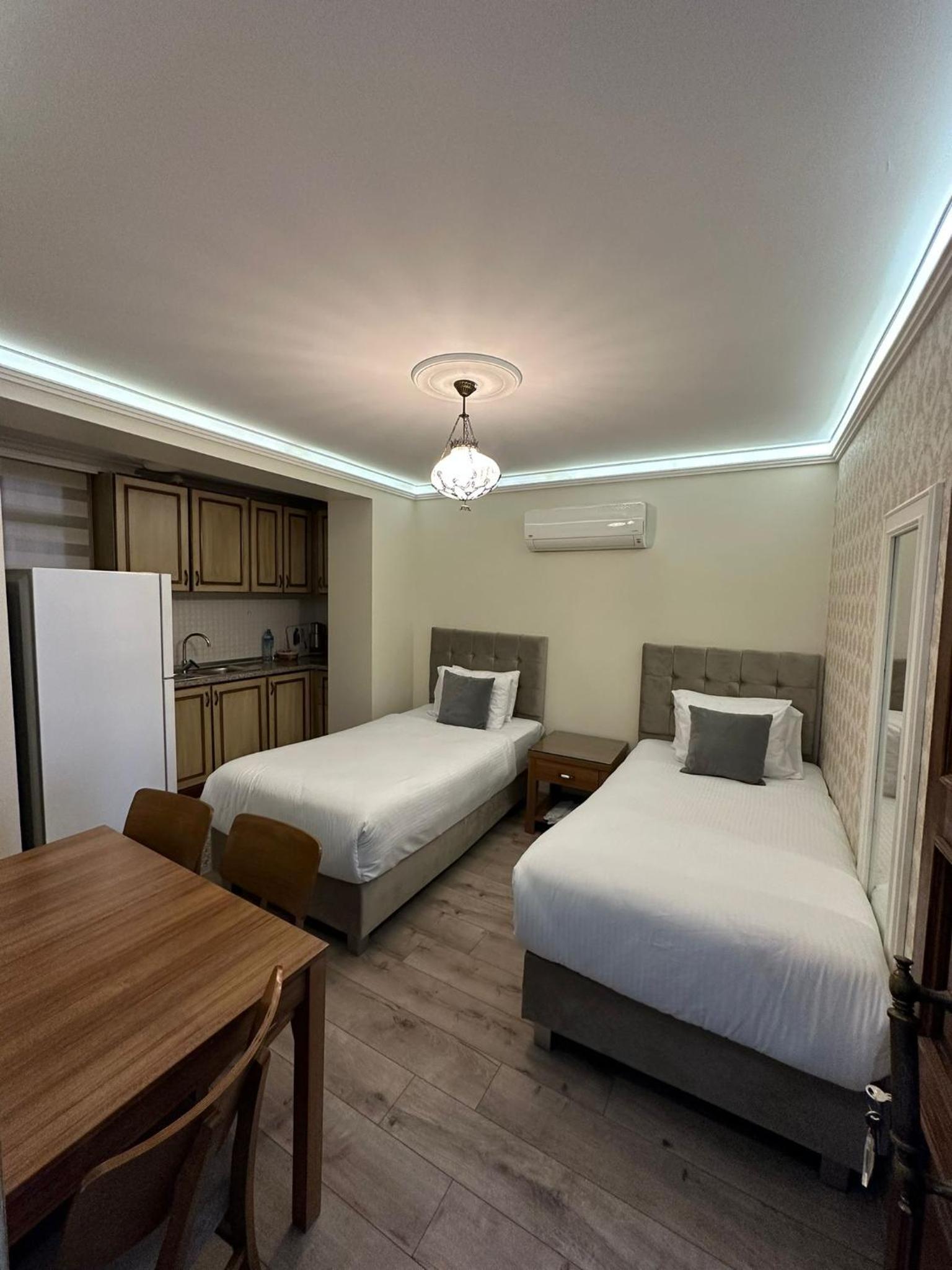 Classic Quadruple Room - Annex photo 1