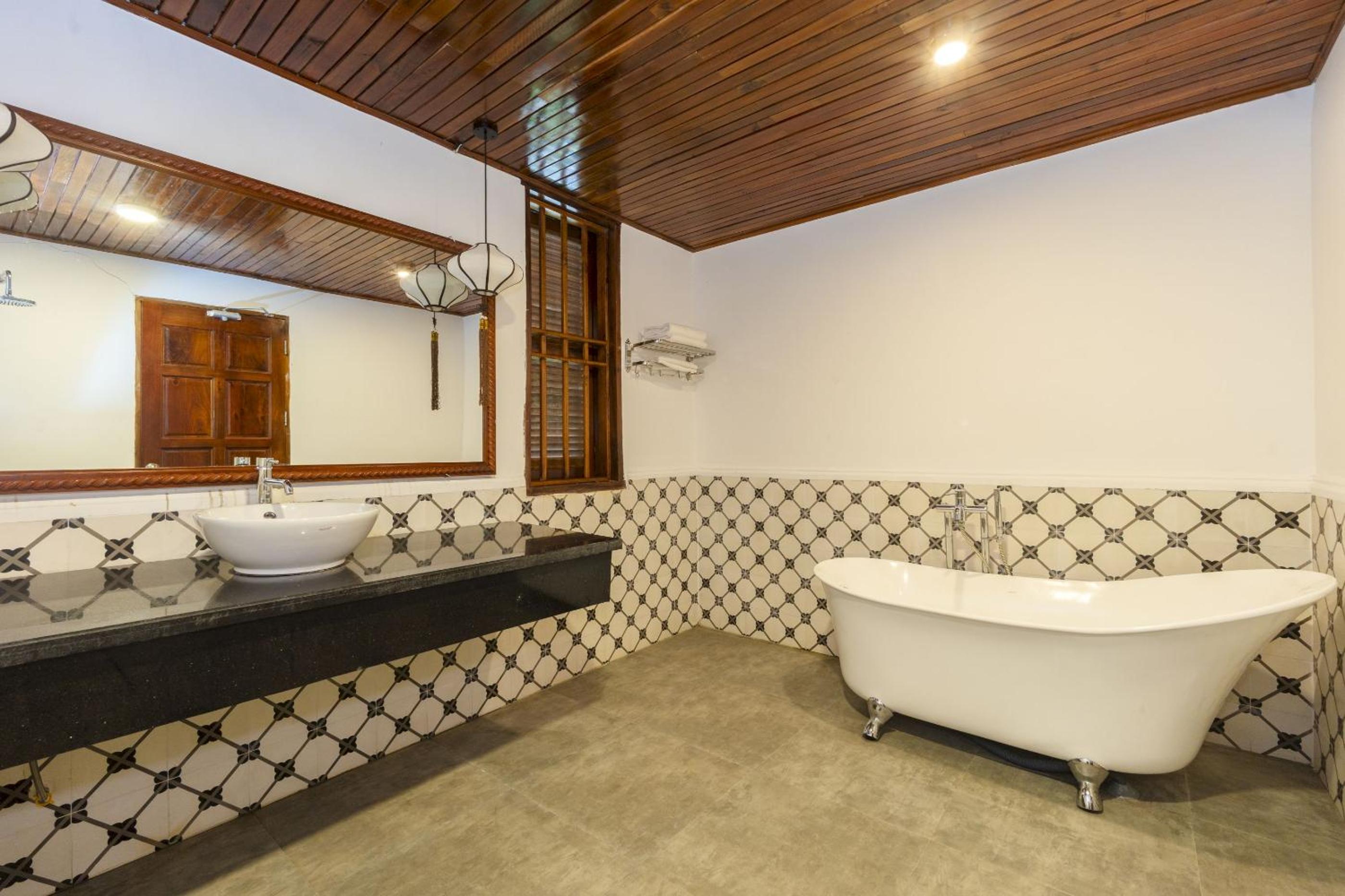 Bungalow Pool View - Photo 12