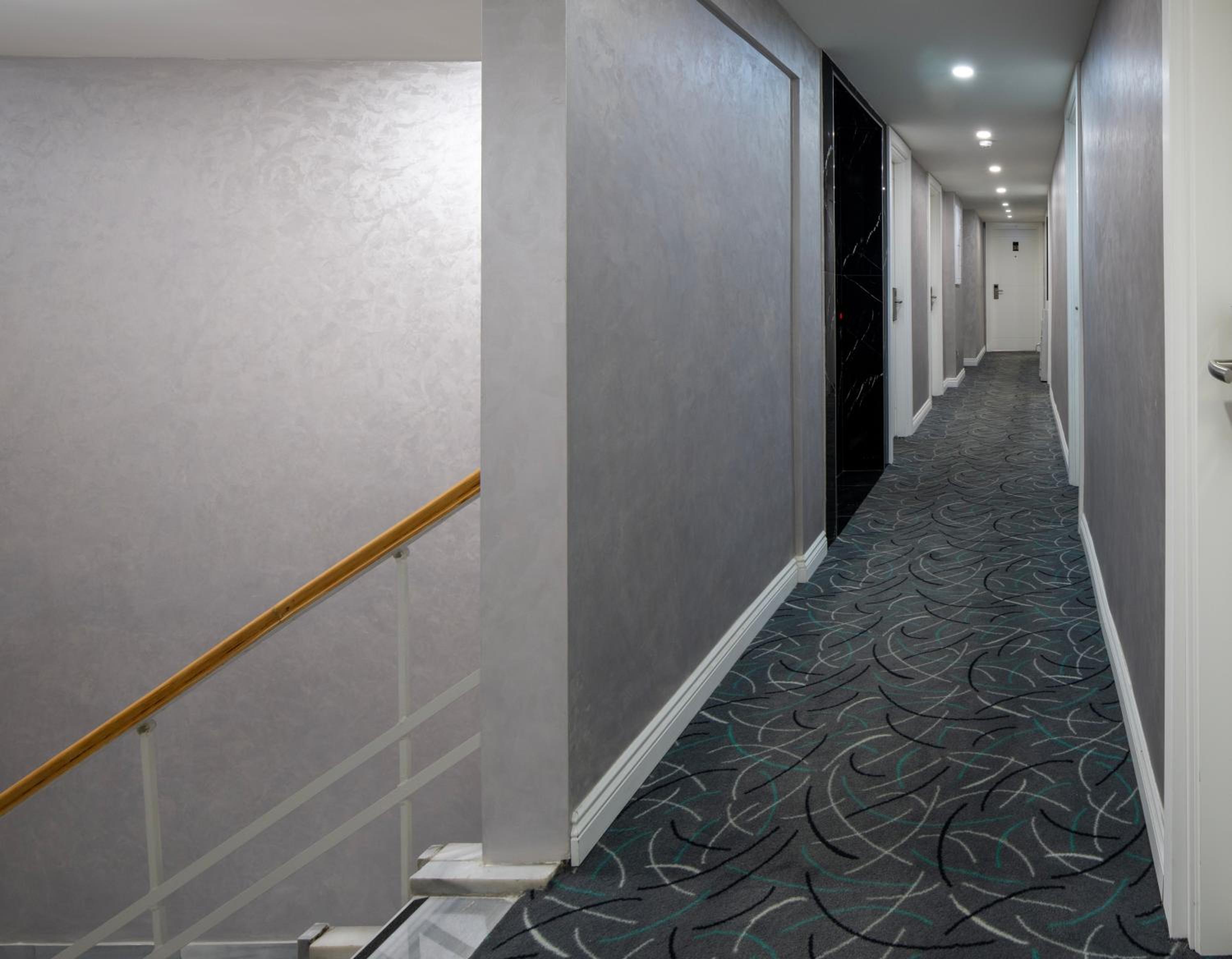 Budget Triple Room Basement photo 2