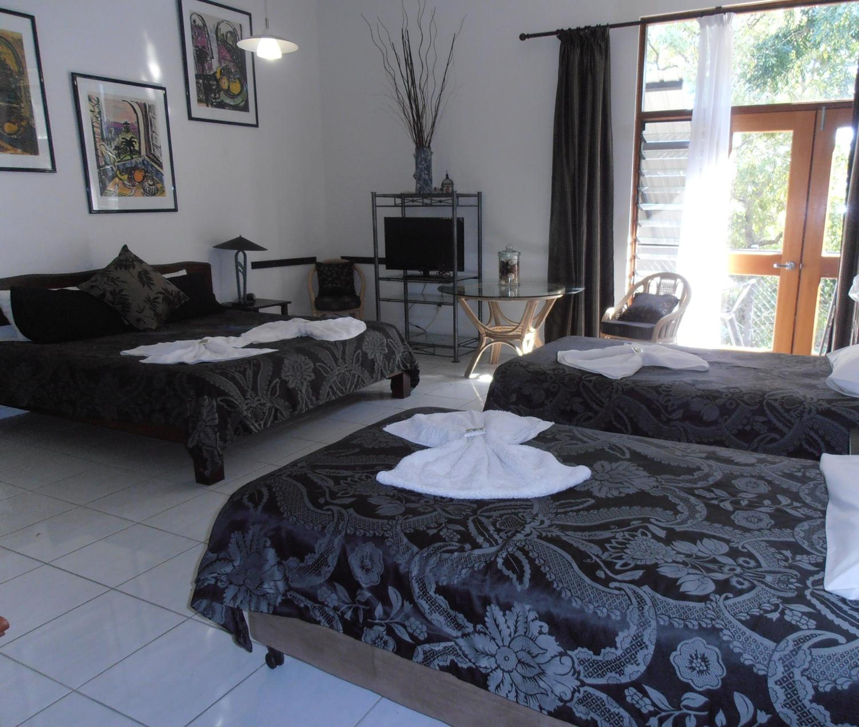 Jabiru Aviary Room with Ensuite photo 1