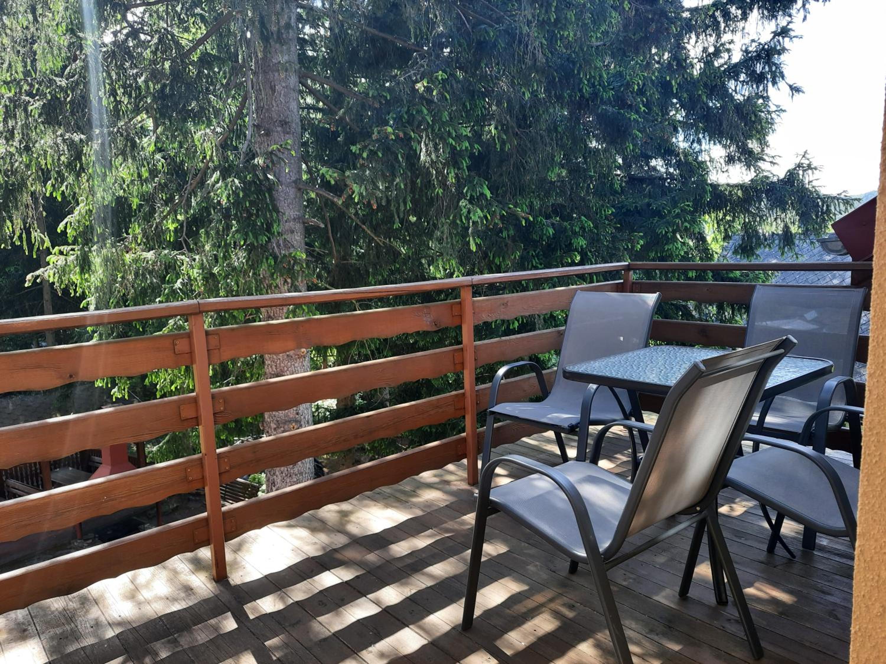 Quadruple Room with Balcony - Photo 17