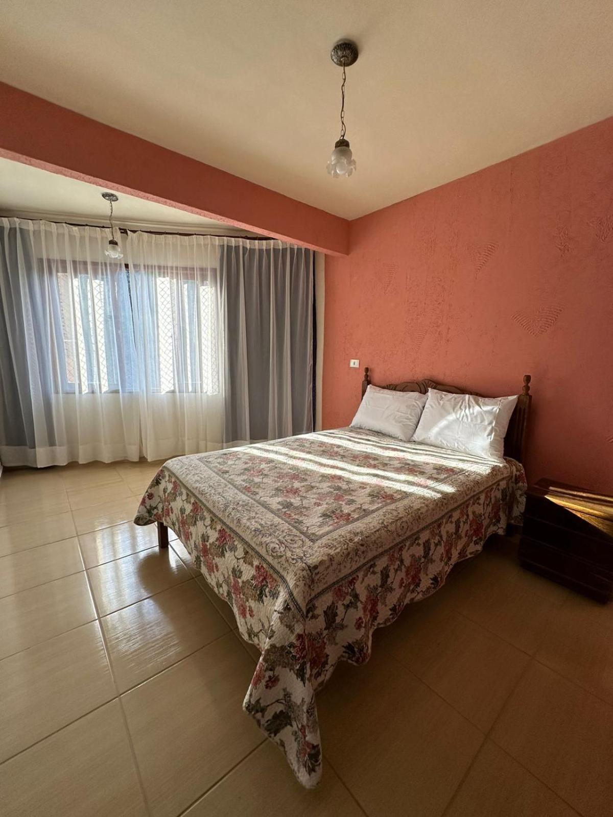 Three-Bedroom House photo 2