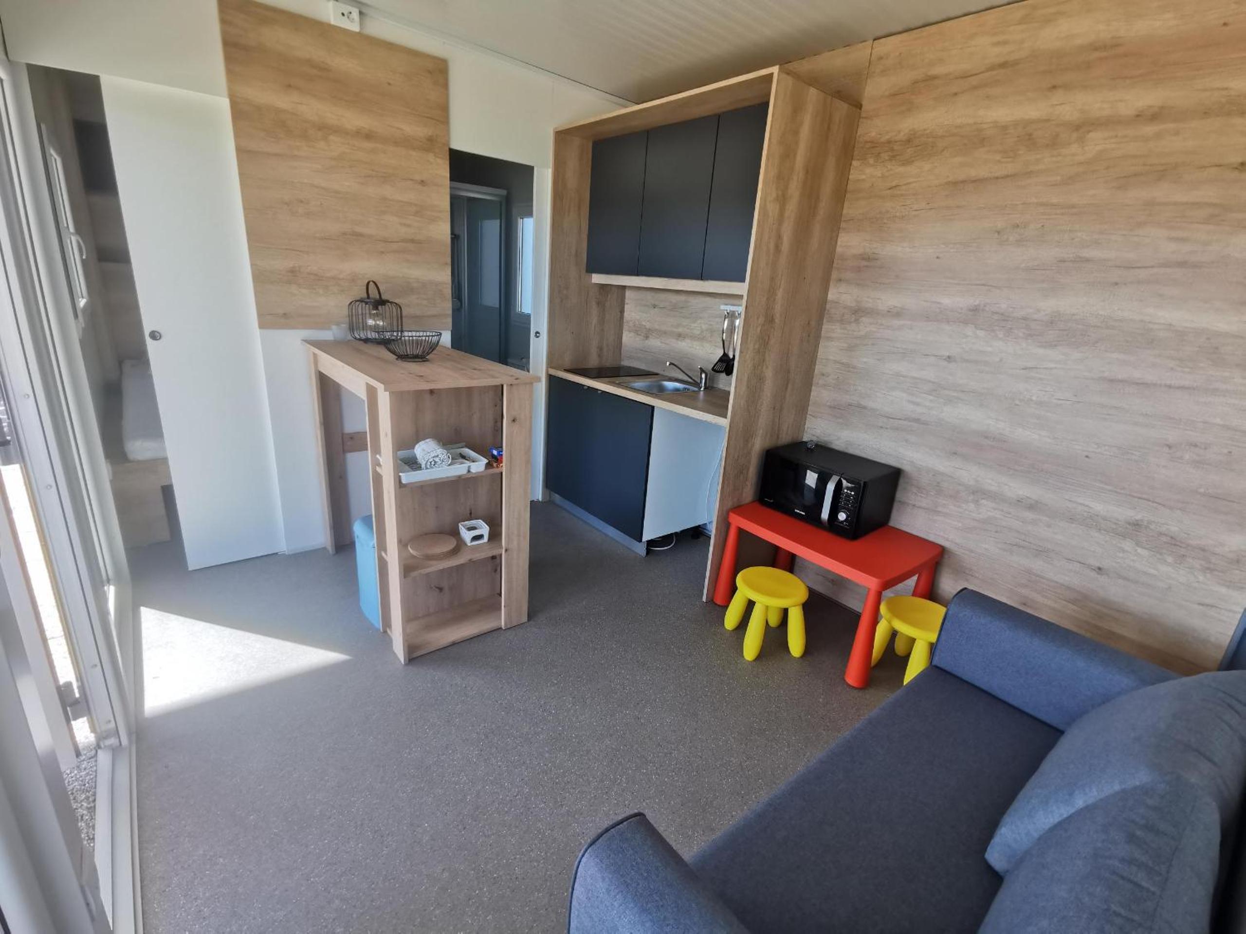 Mobile Home photo 1
