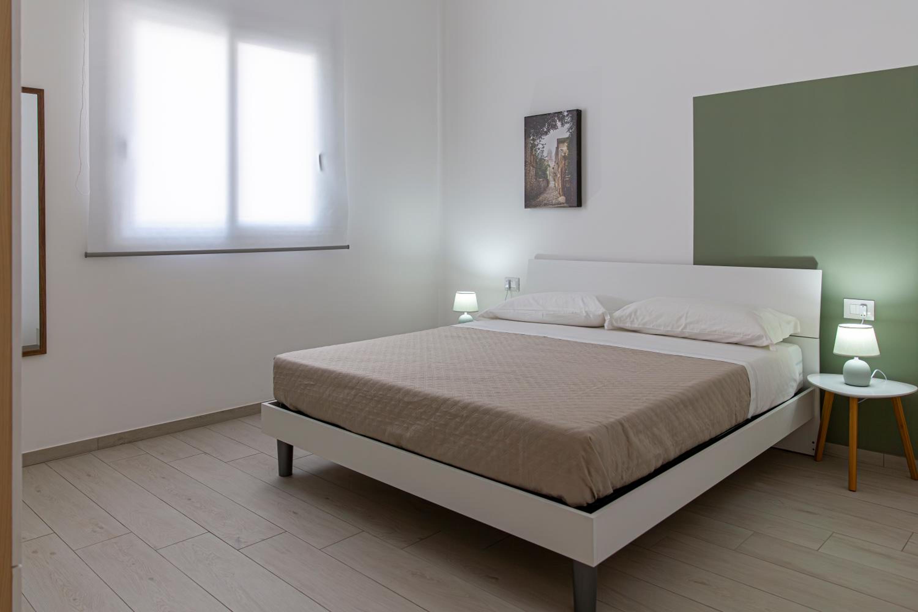 One-Bedroom Apartment photo 3