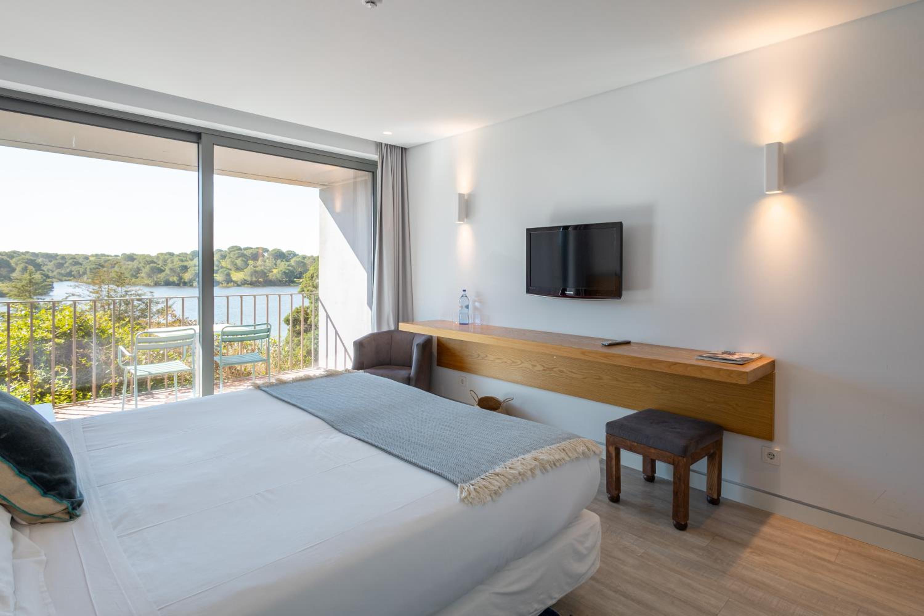 Double Room with Dam View photo 3