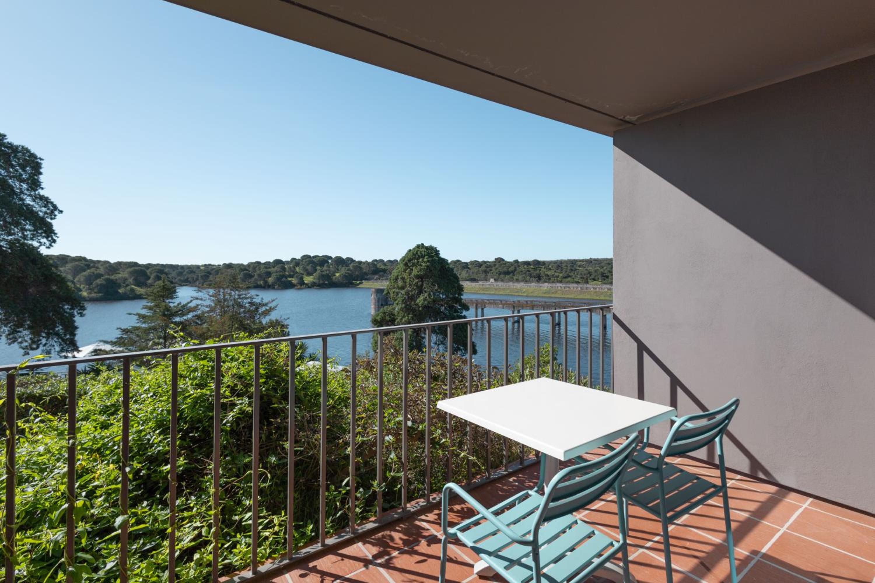Double Room with Dam View photo 2