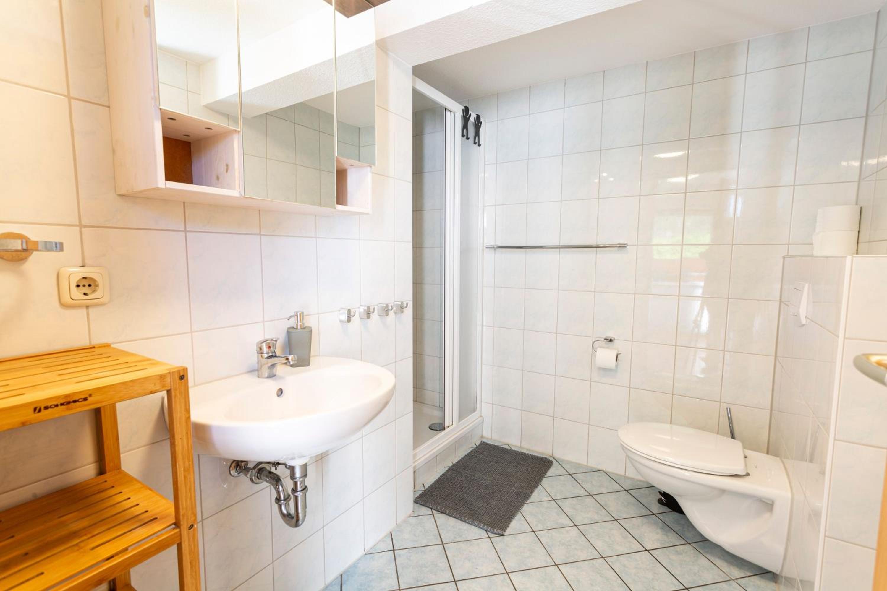 Two-Bedroom Apartment with Lake View photo 3
