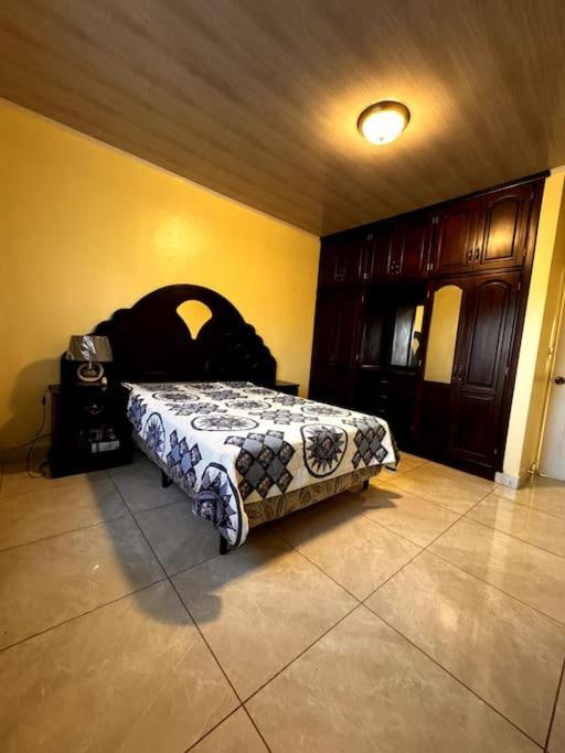 Three-Bedroom House photo 2