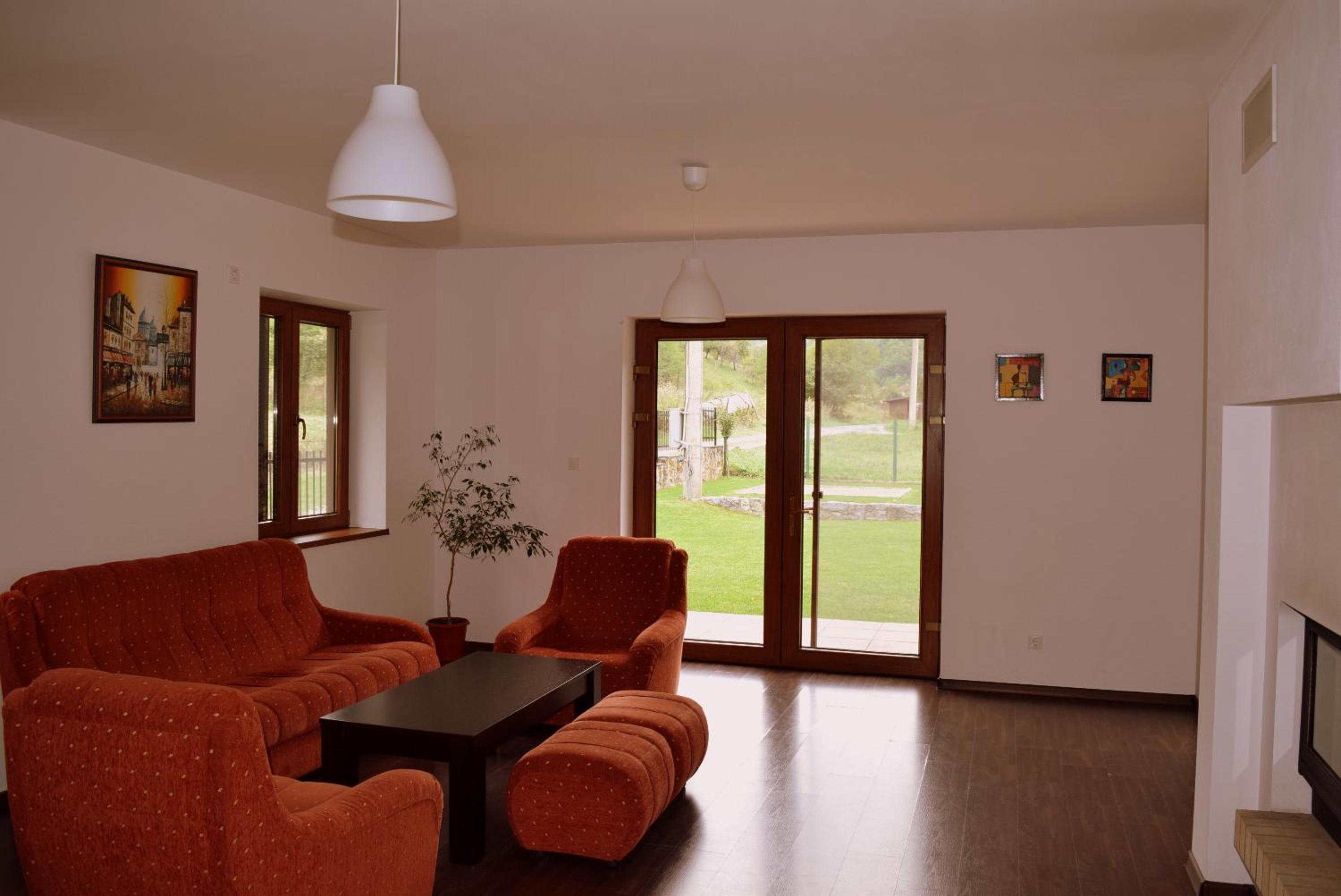 Three-Bedroom Villa photo 1