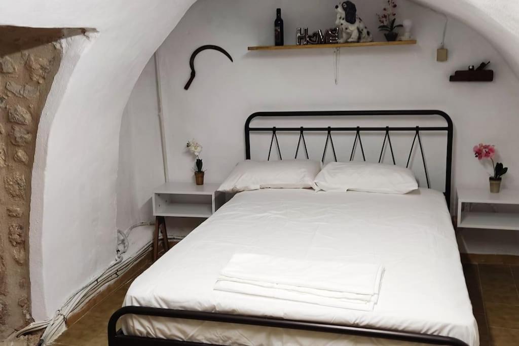 Four-Bedroom House photo 1