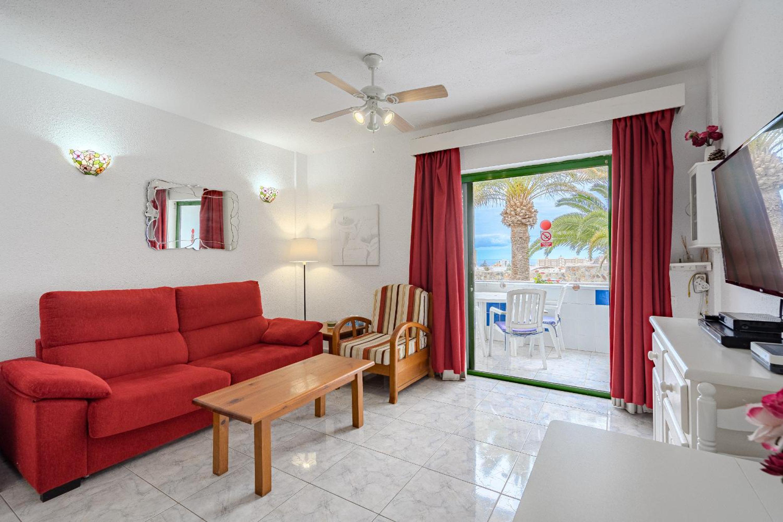 Apartamento con Balcón