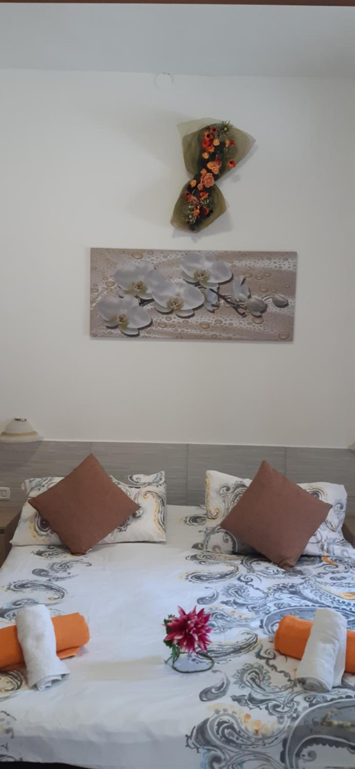 Two-Bedroom Apartment - Photo 38