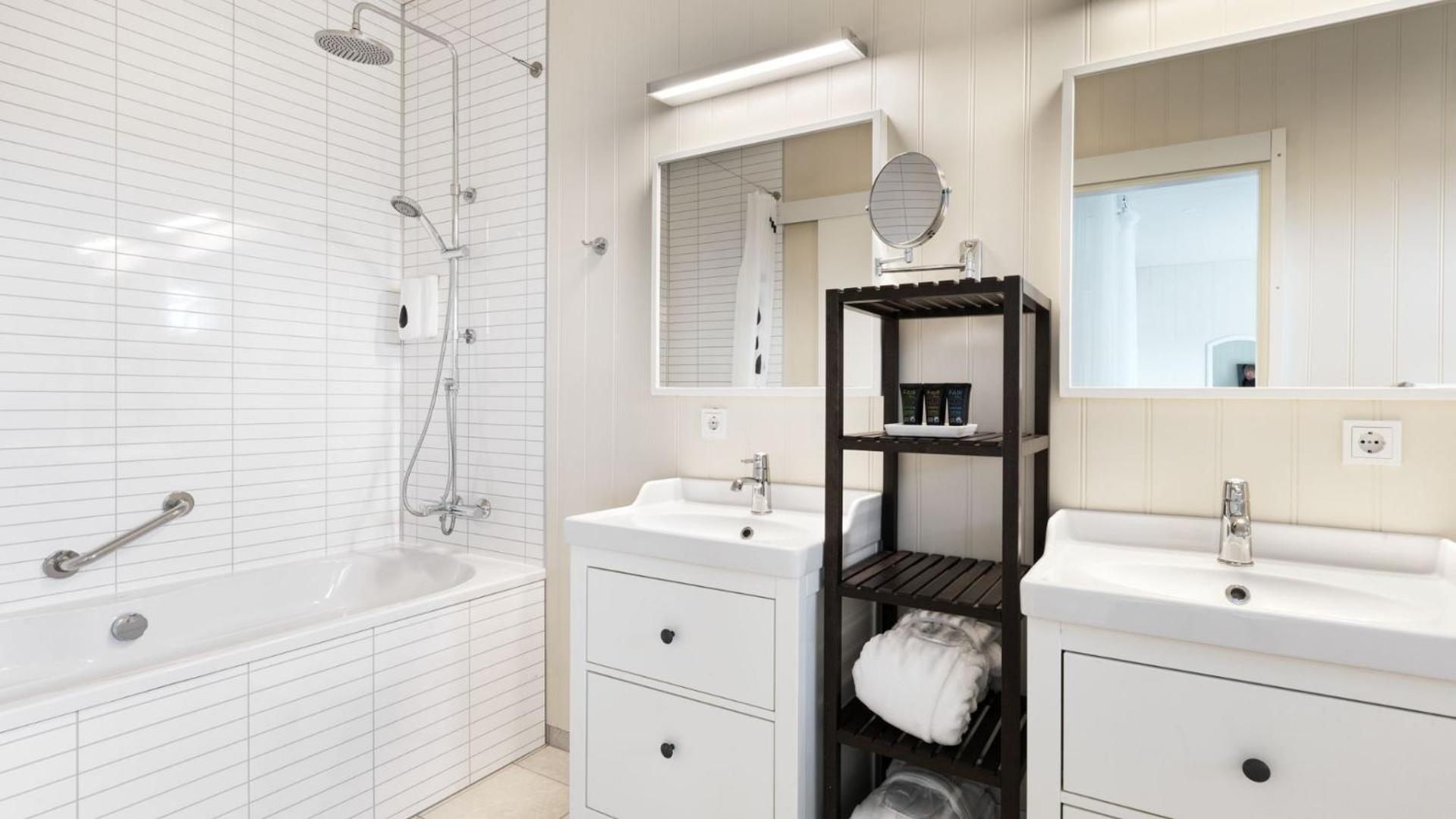 Junior Suite - Photo 11