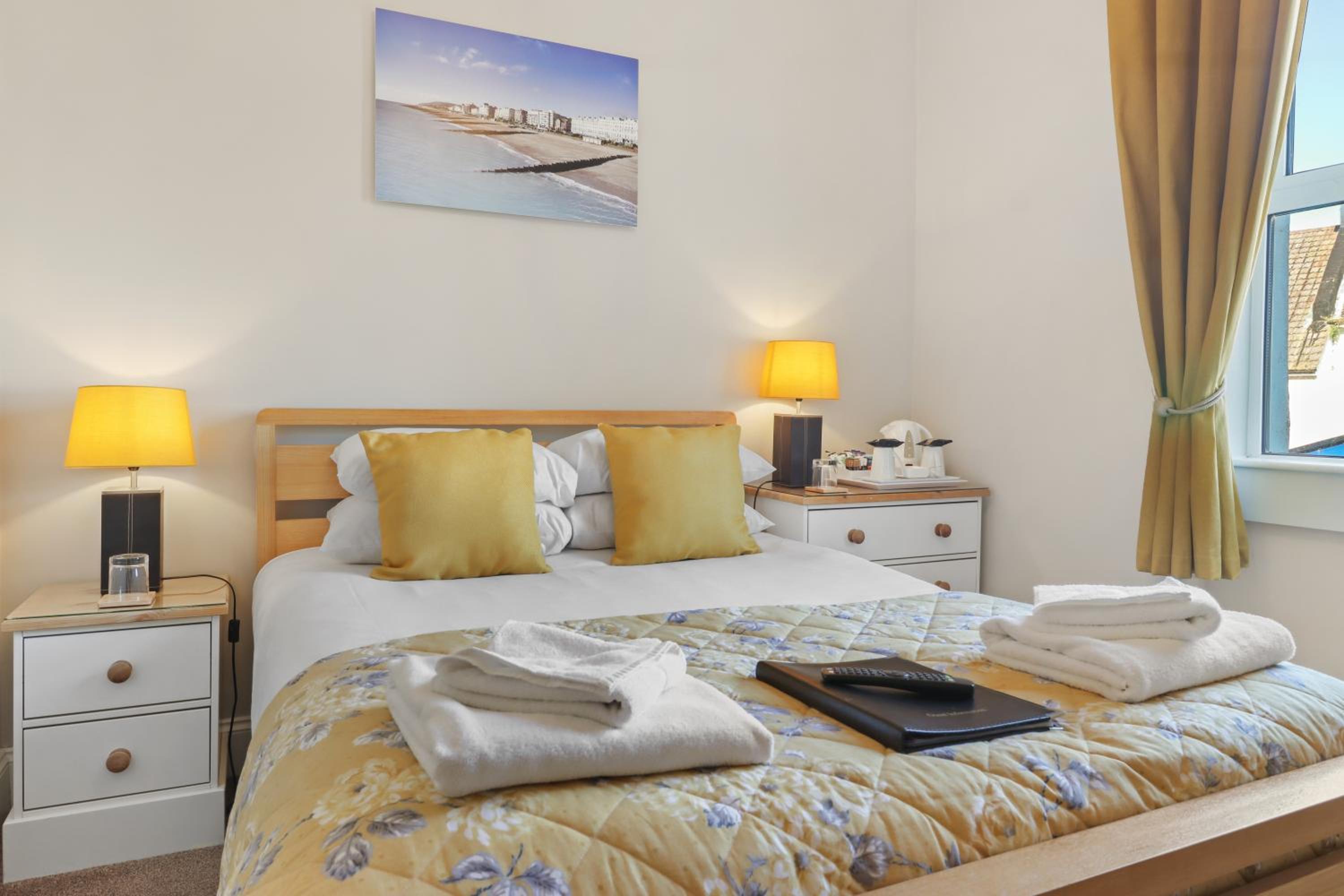 Standard Double Room - Photo 3