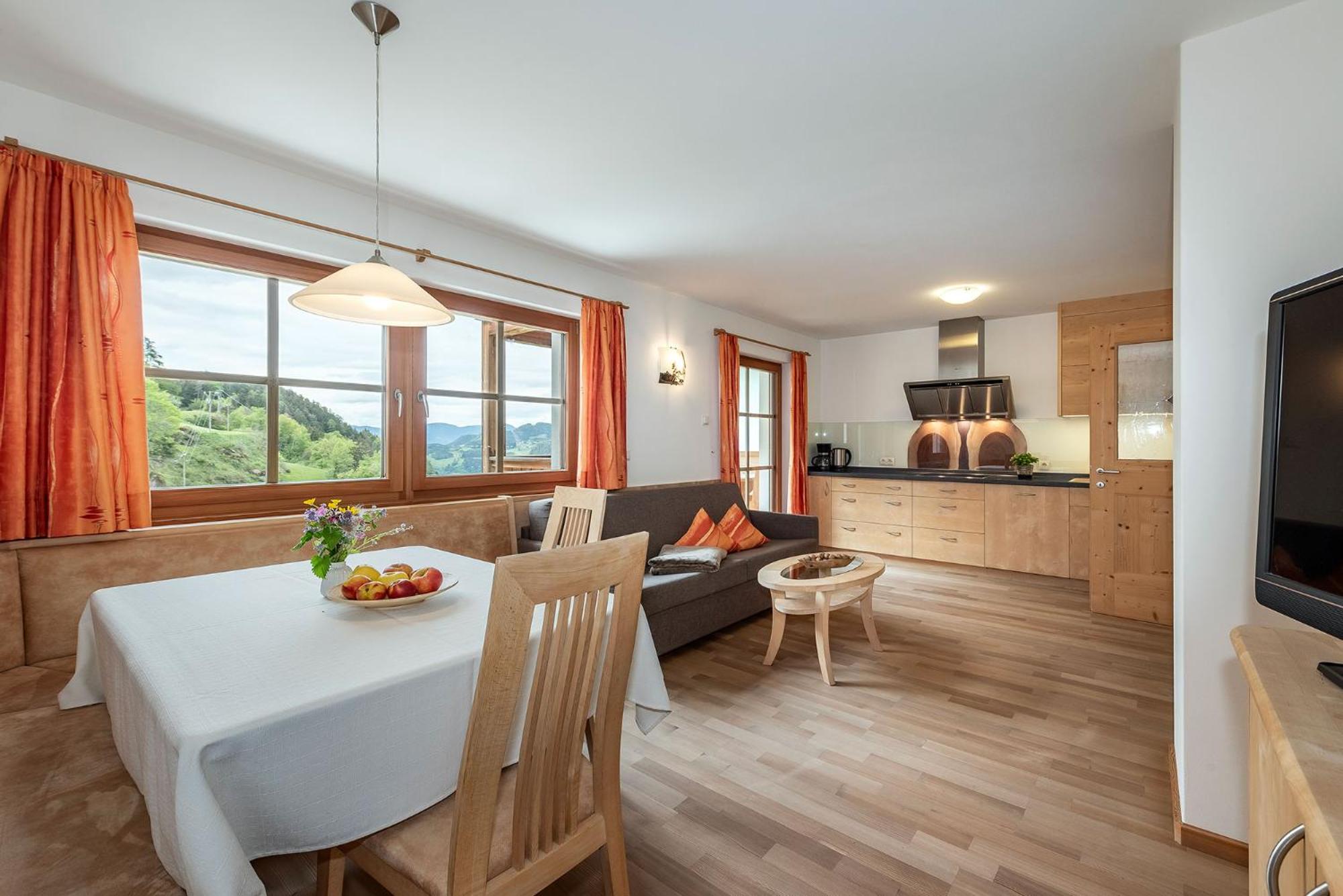 Two-Bedroom Apartment with Terrace photo 3