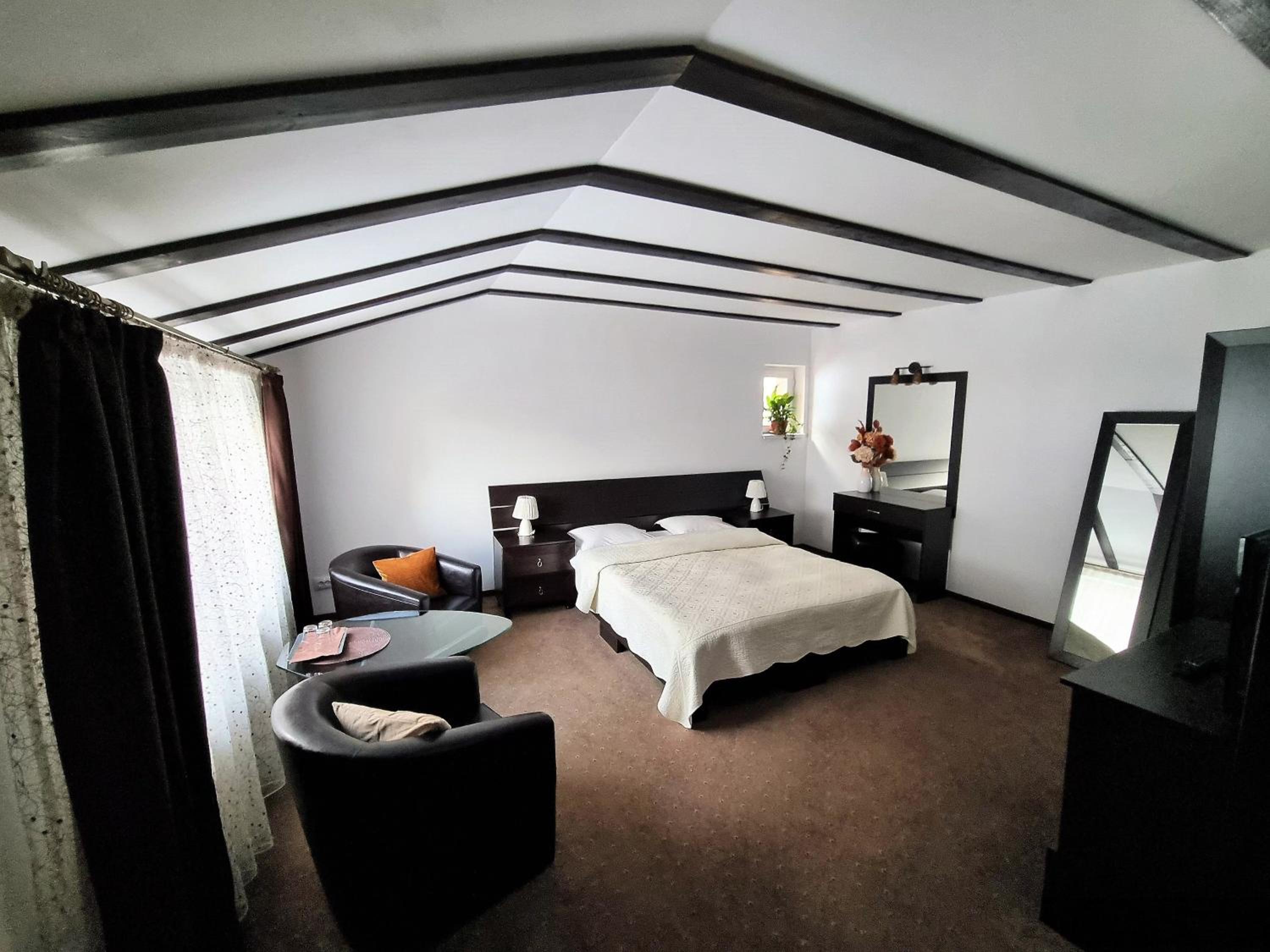 Superior Double Room - Photo 16