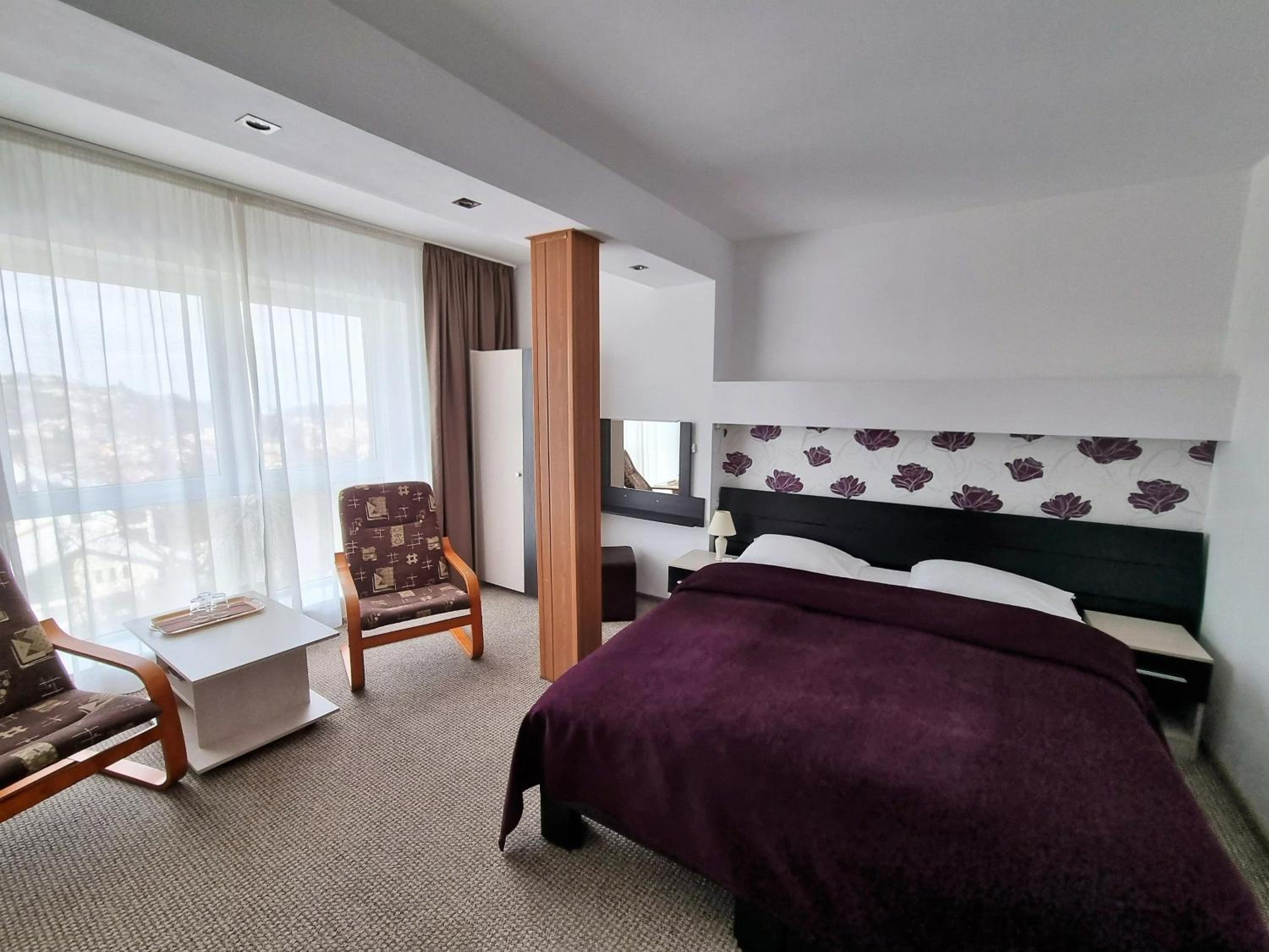 Classic Suite - Photo 5