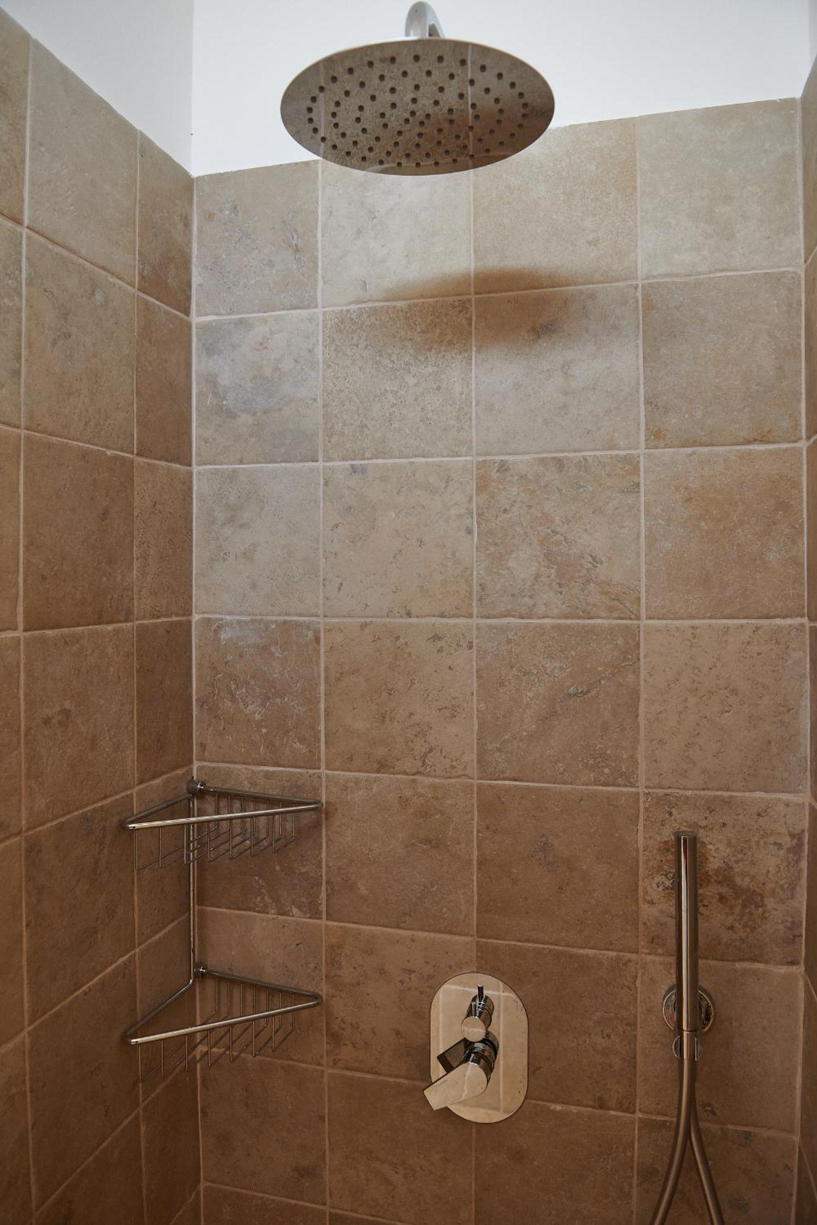 Double Or Twin Room With Private Bathroom photo 3