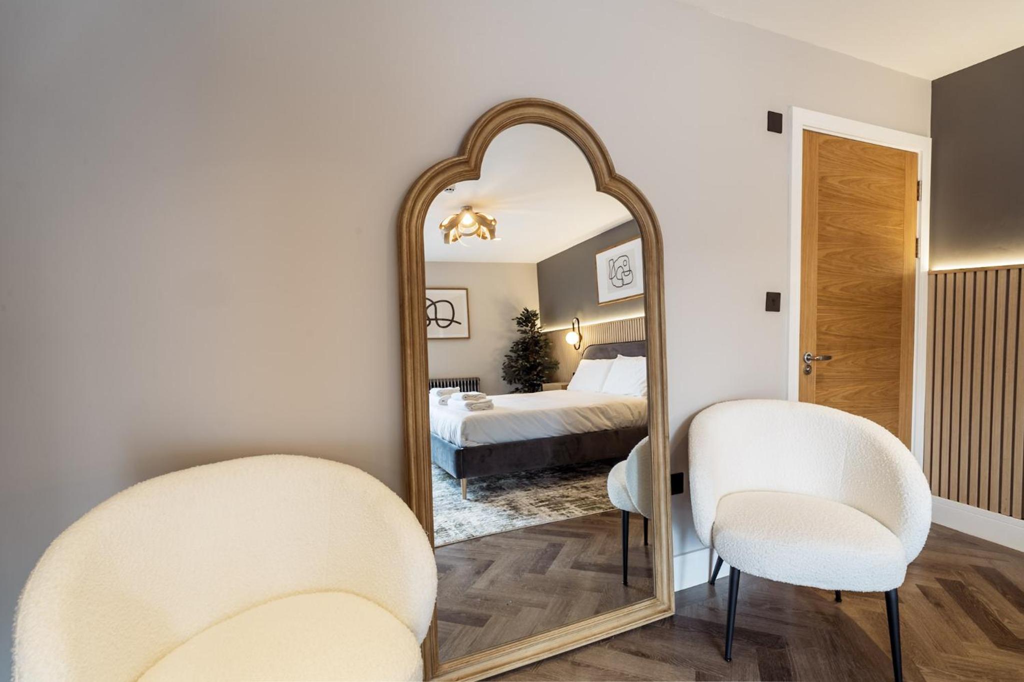 Deluxe King Room photo 2