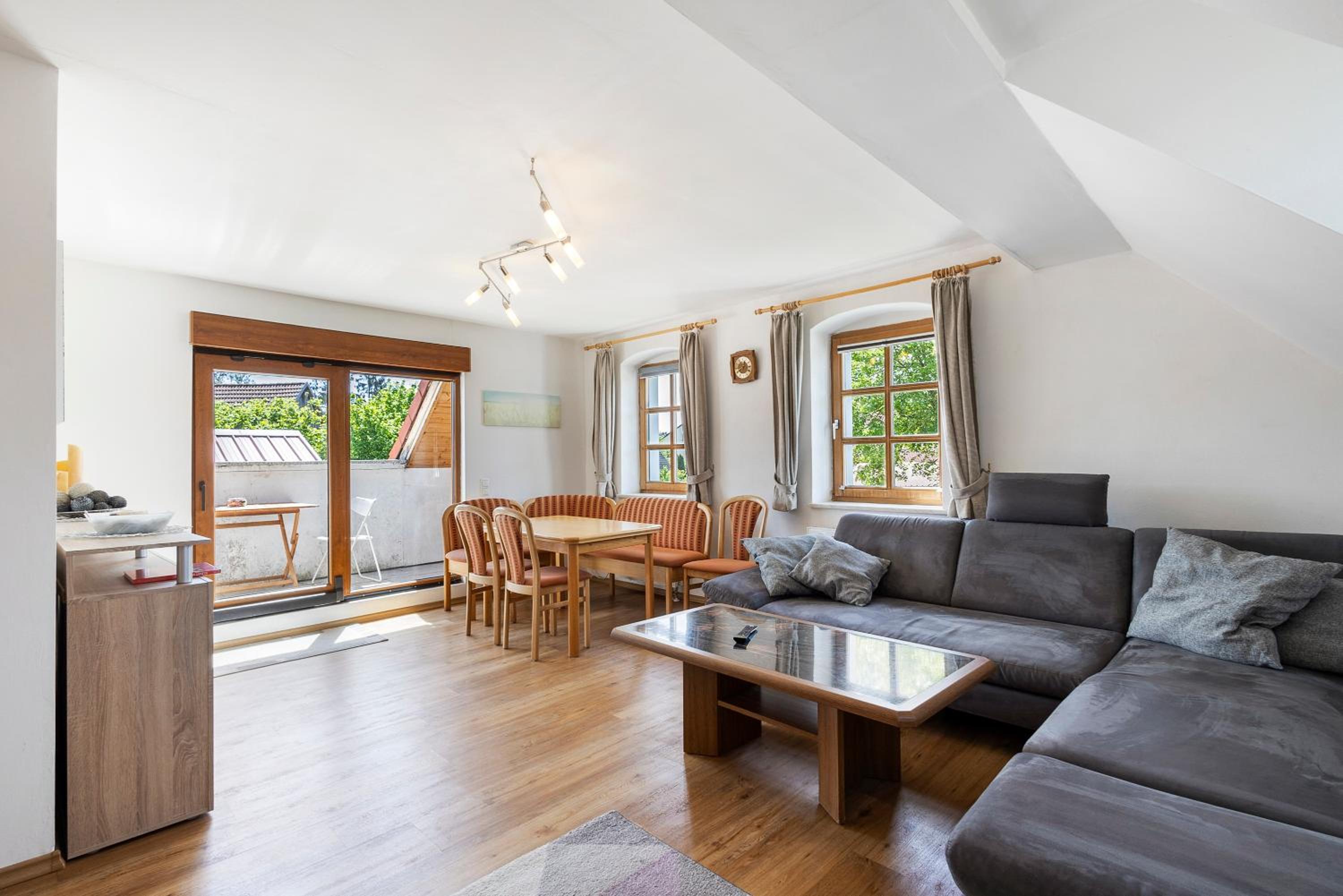 Two-Bedroom Deluxe Apartment with Garden View