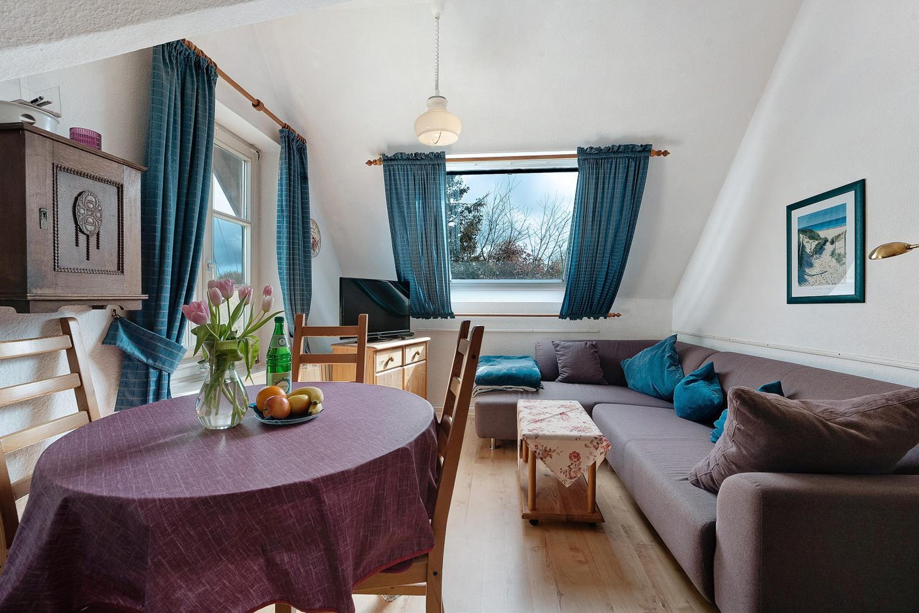 Two-Bedroom Deluxe Apartment with Garden View