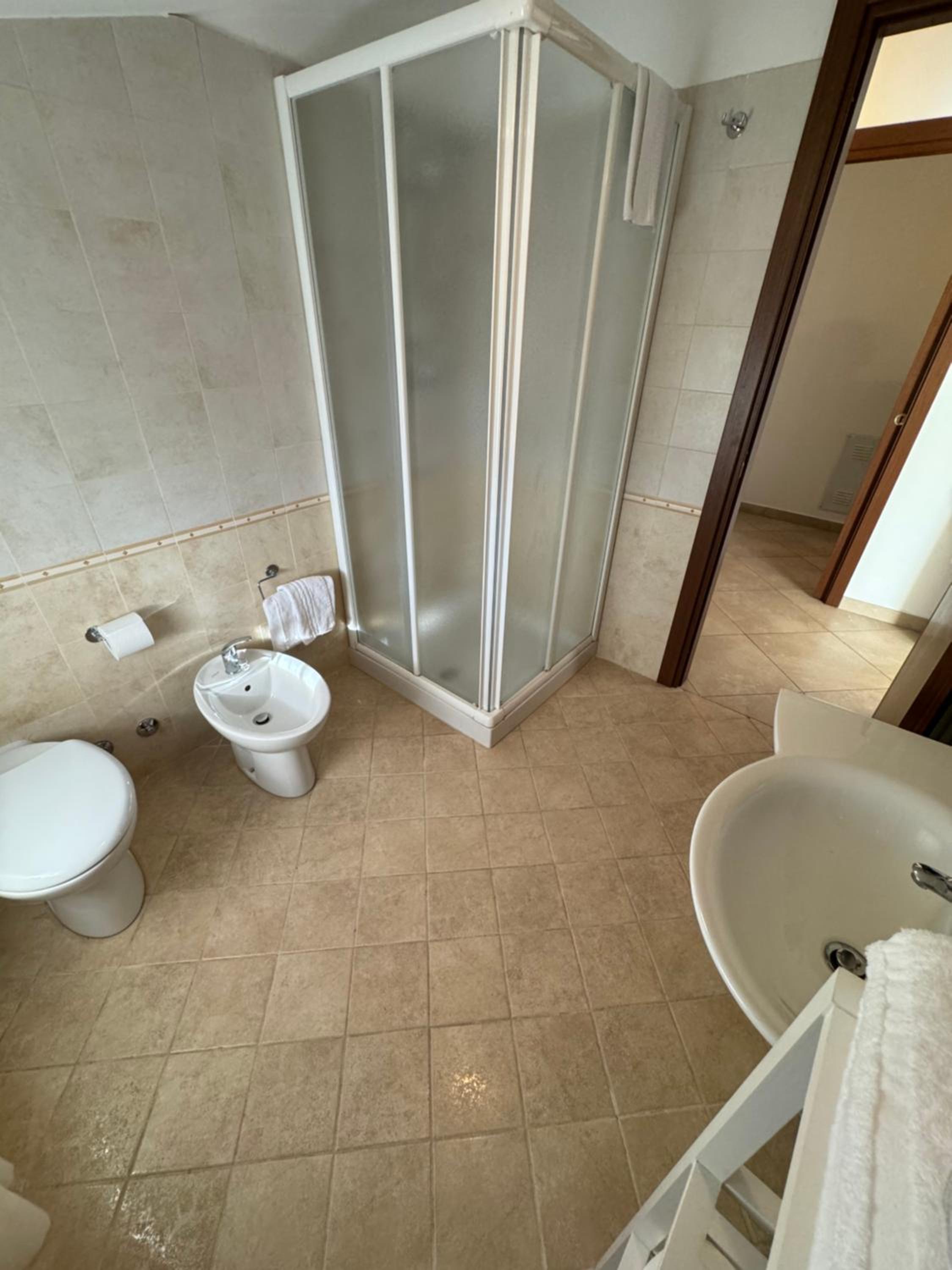 Quadruple Room with Balcony photo 2