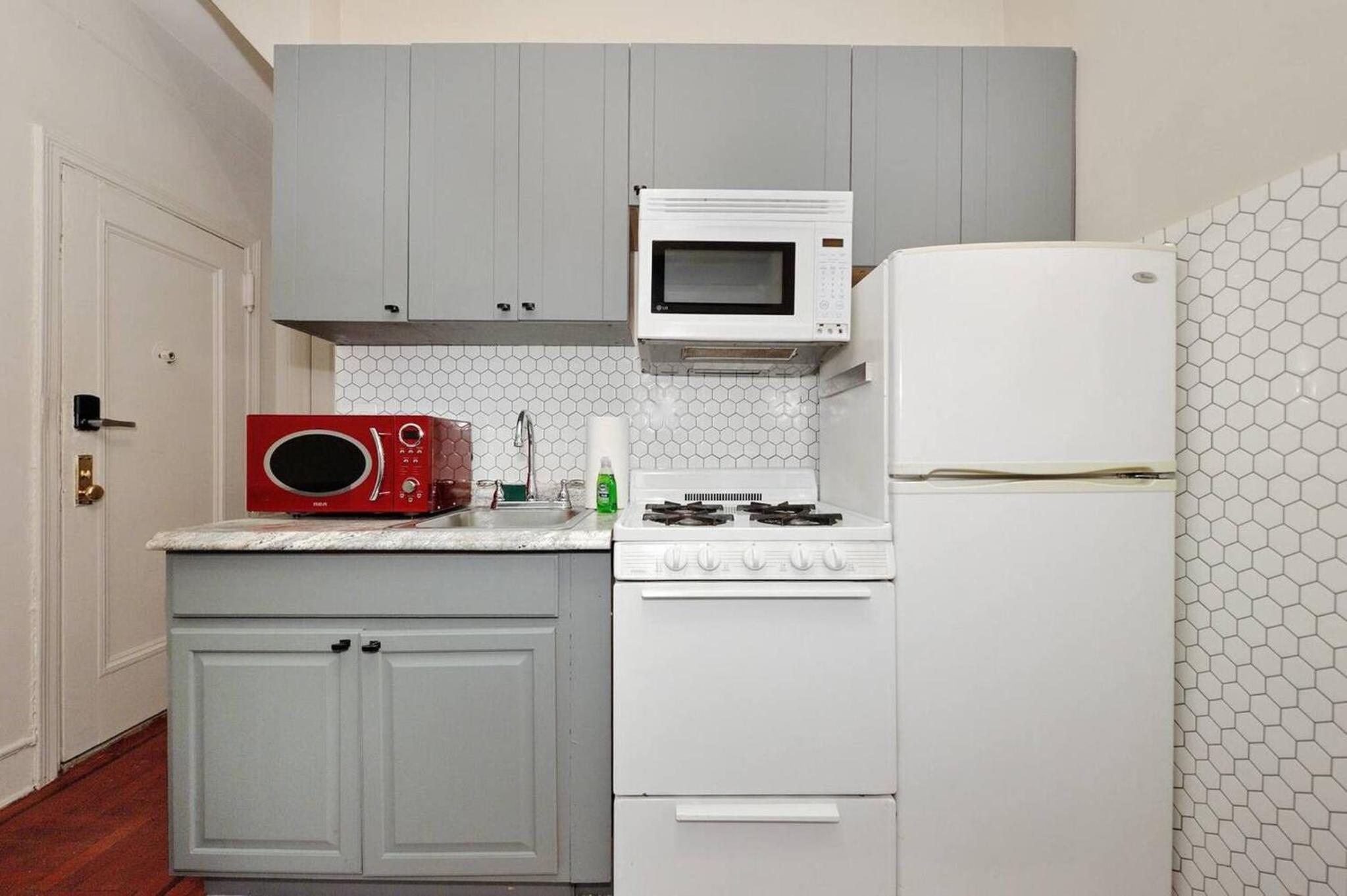 Apartment photo 2