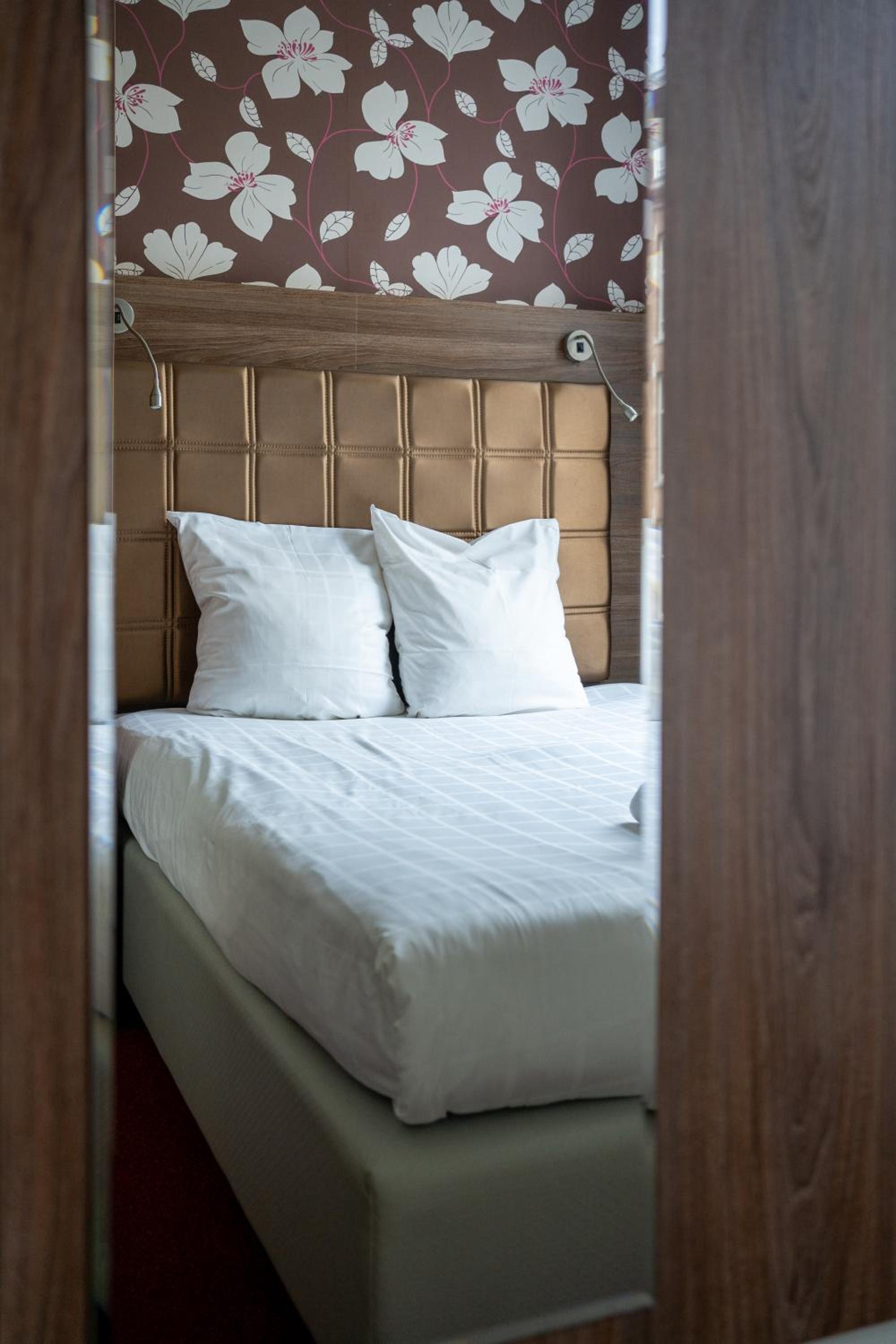 Single Room photo 3