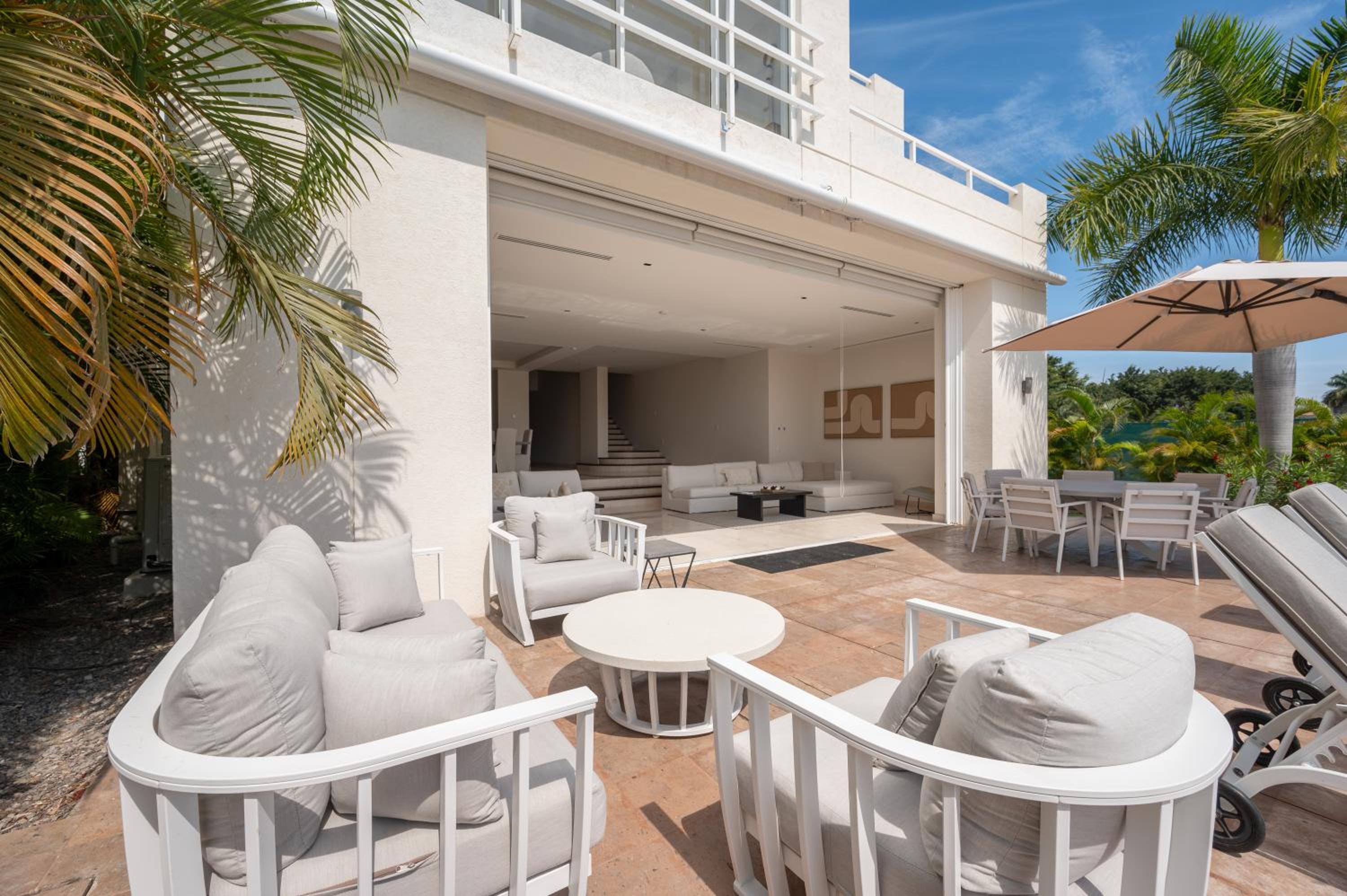Deluxe Villa - Photo 16