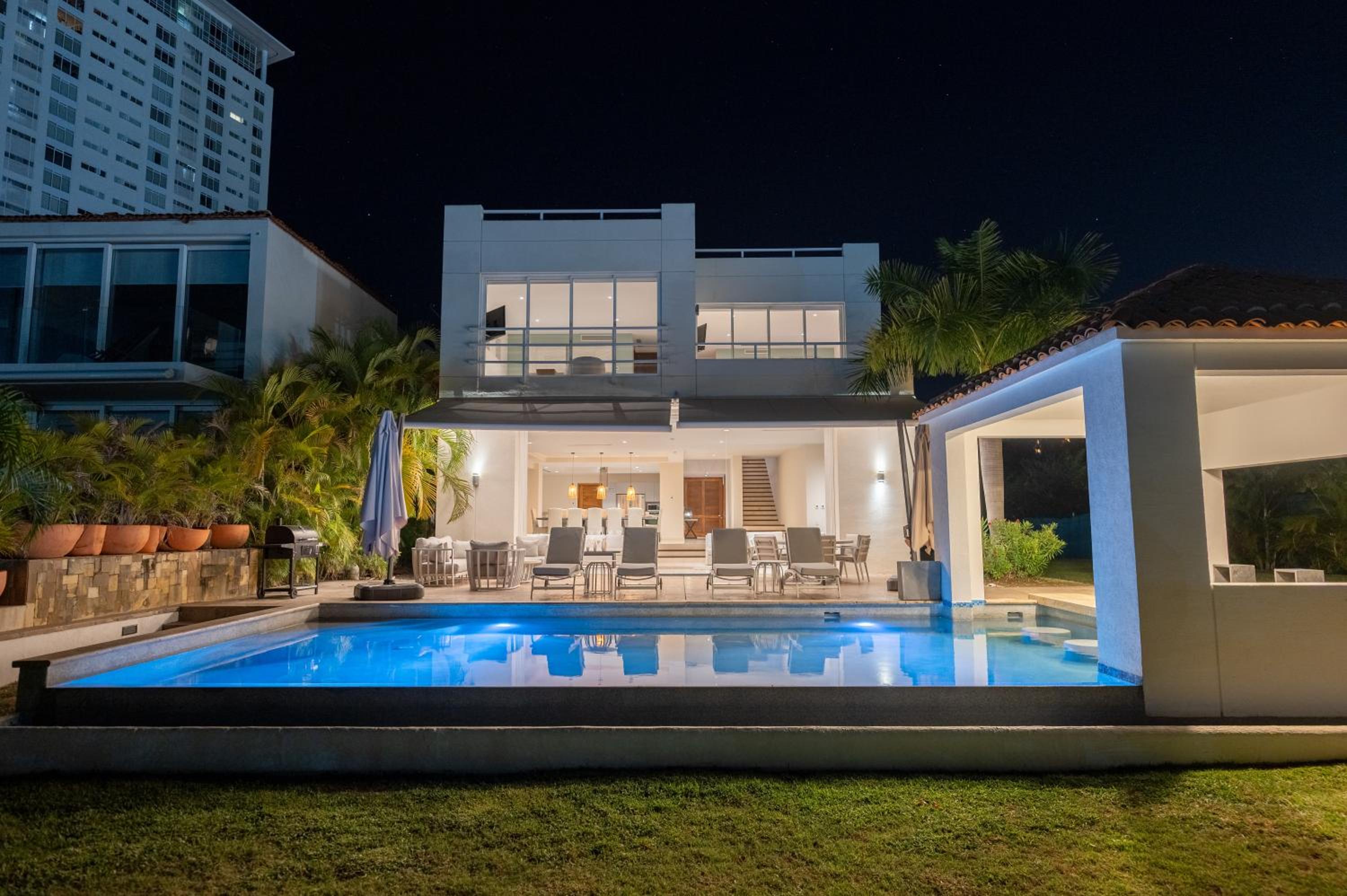 Deluxe Villa - Photo 12