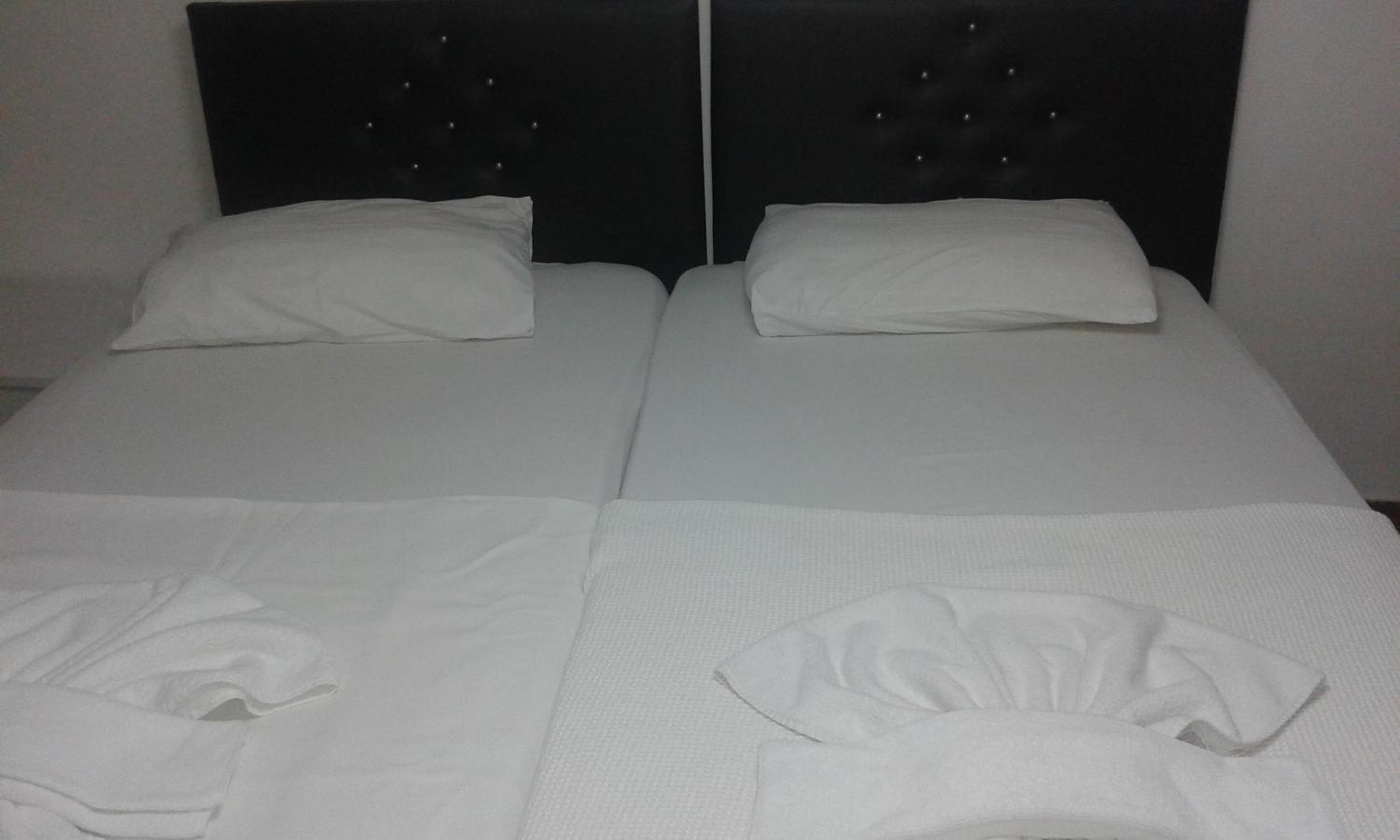 Economy Double Room - Basement photo 3