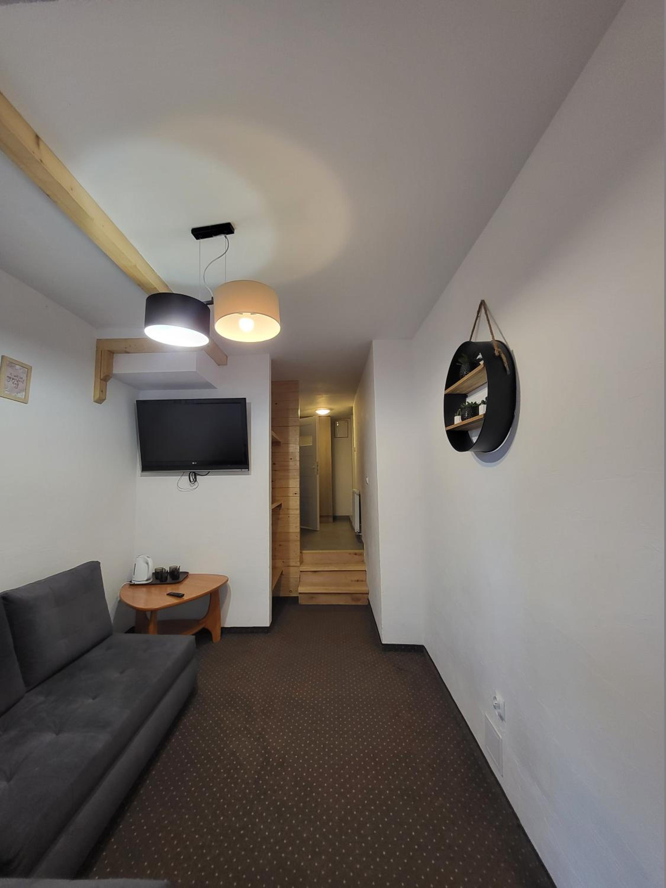 Duplex Quadruple Room - Photo 1