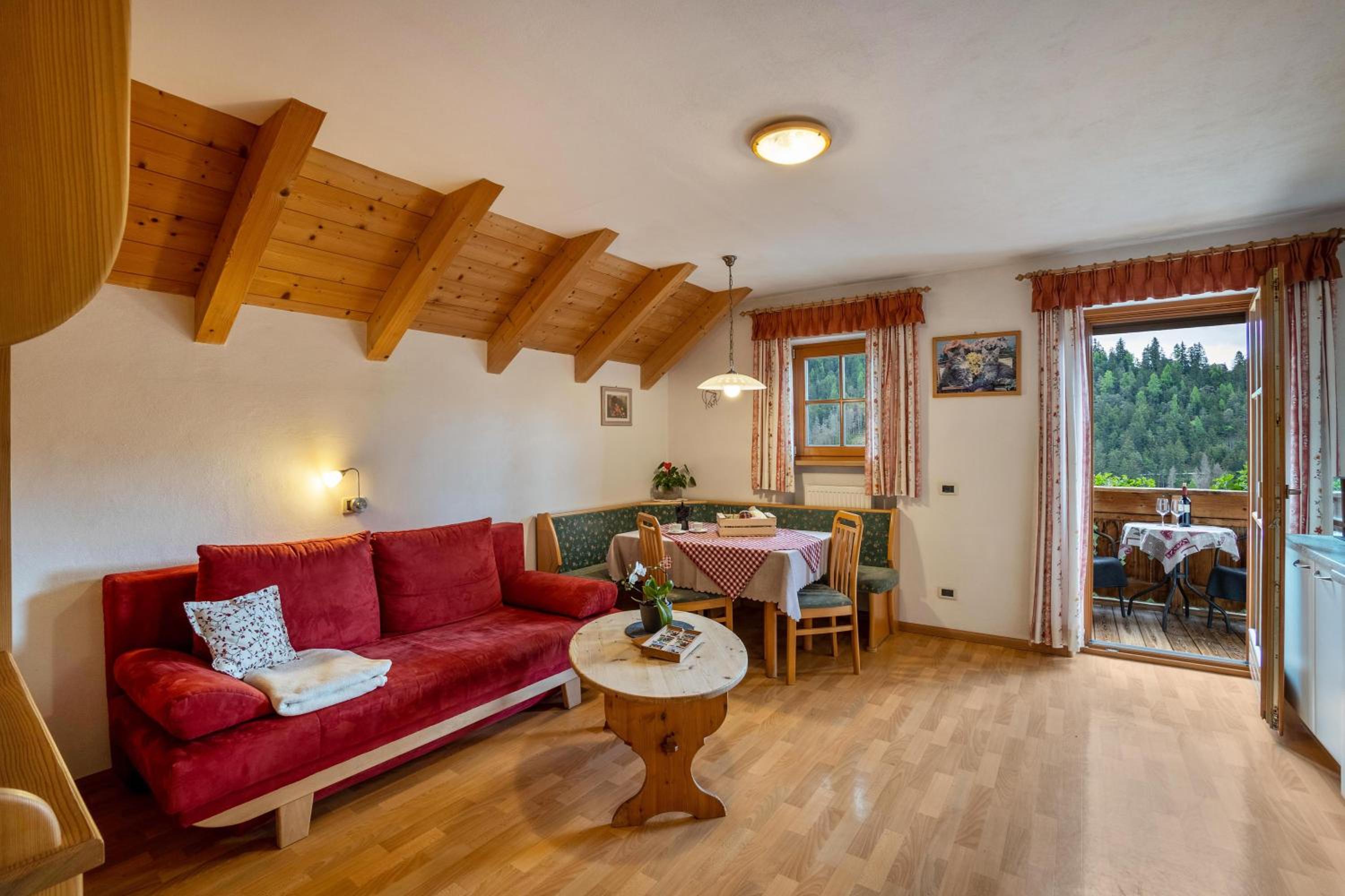 Superior One-Bedroom Apartment with Balcony