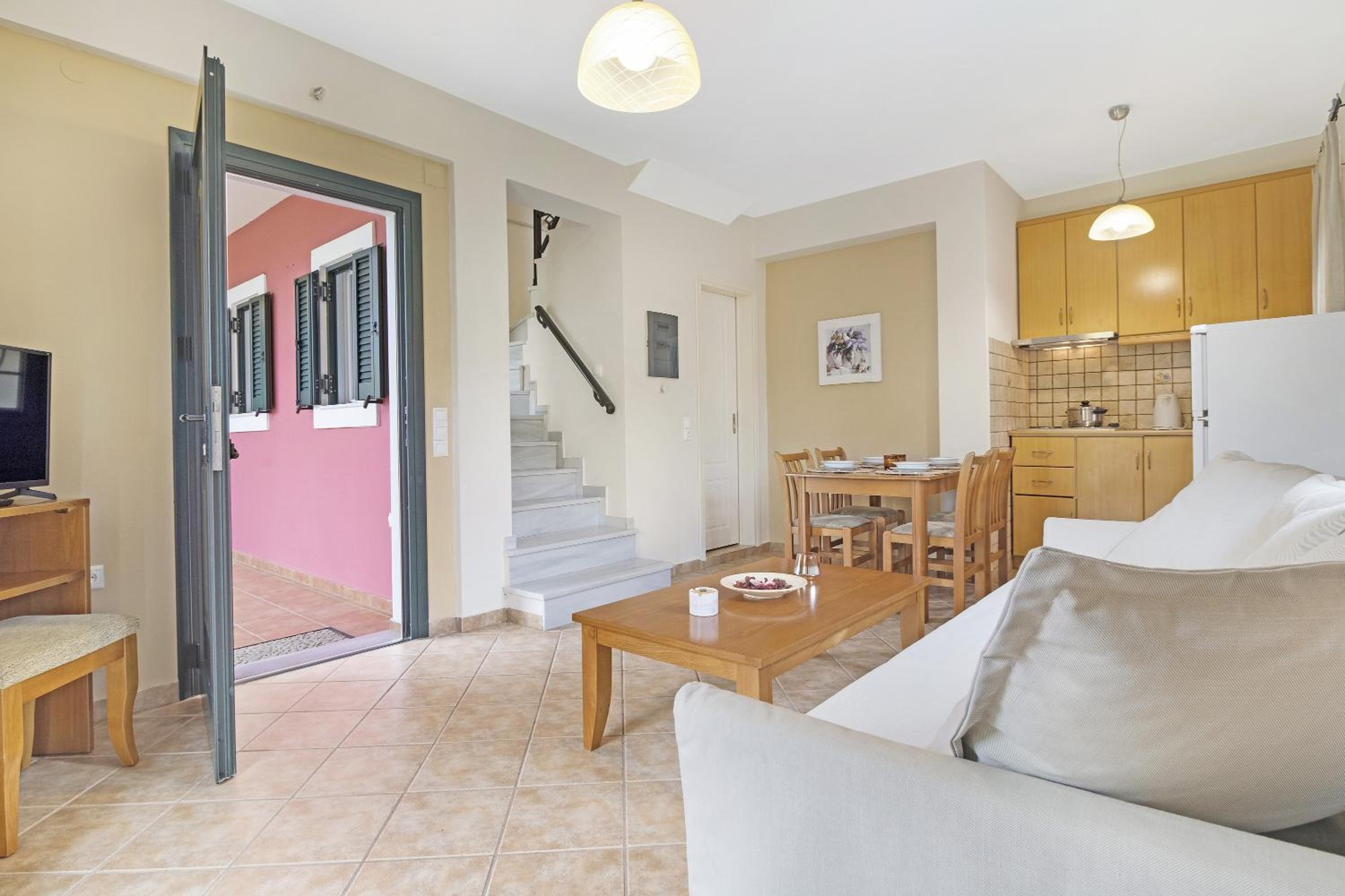 Superior One-Bedroom Apartment with Balcony photo 1