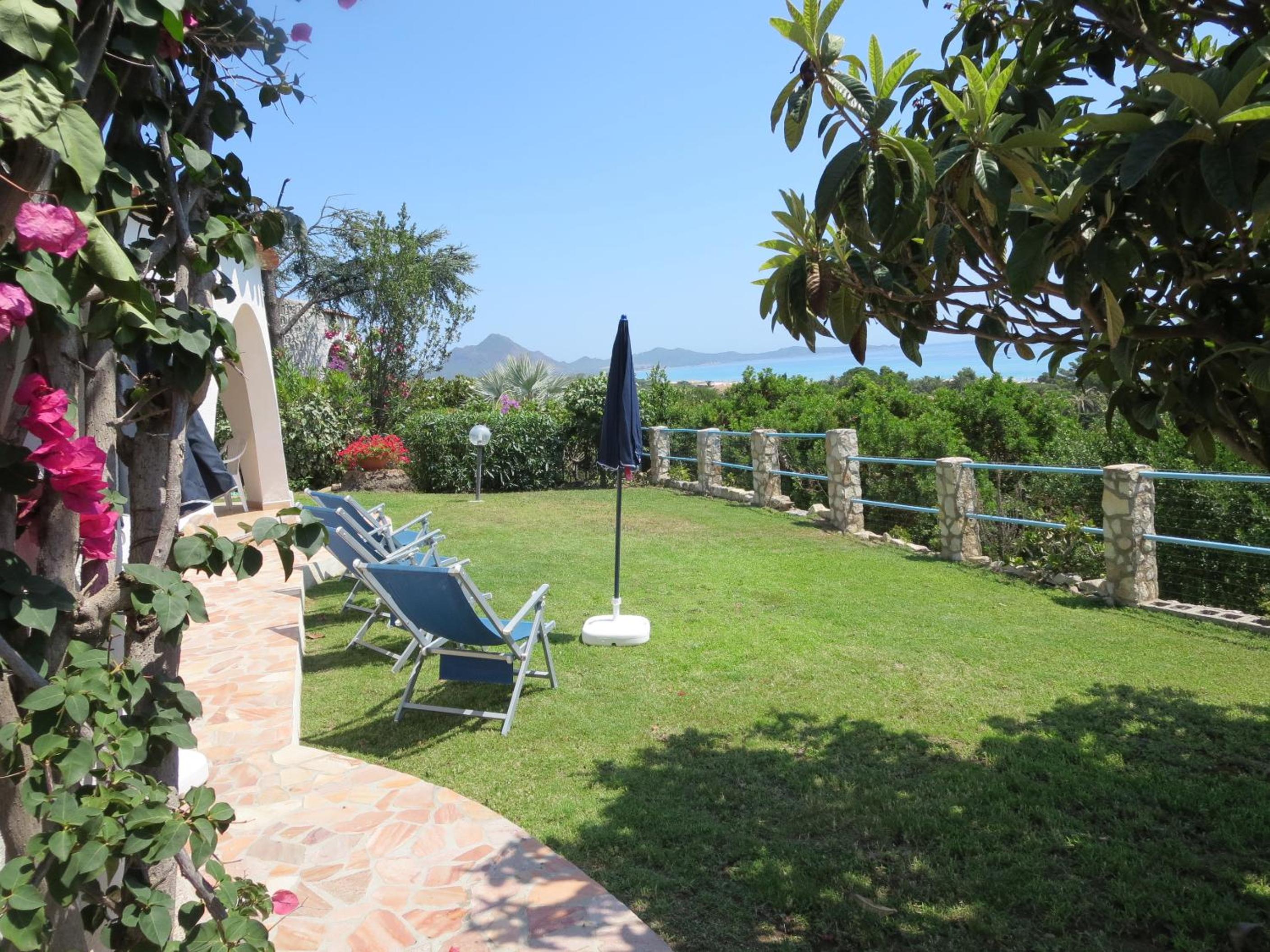 Three-Bedroom Villa photo 2
