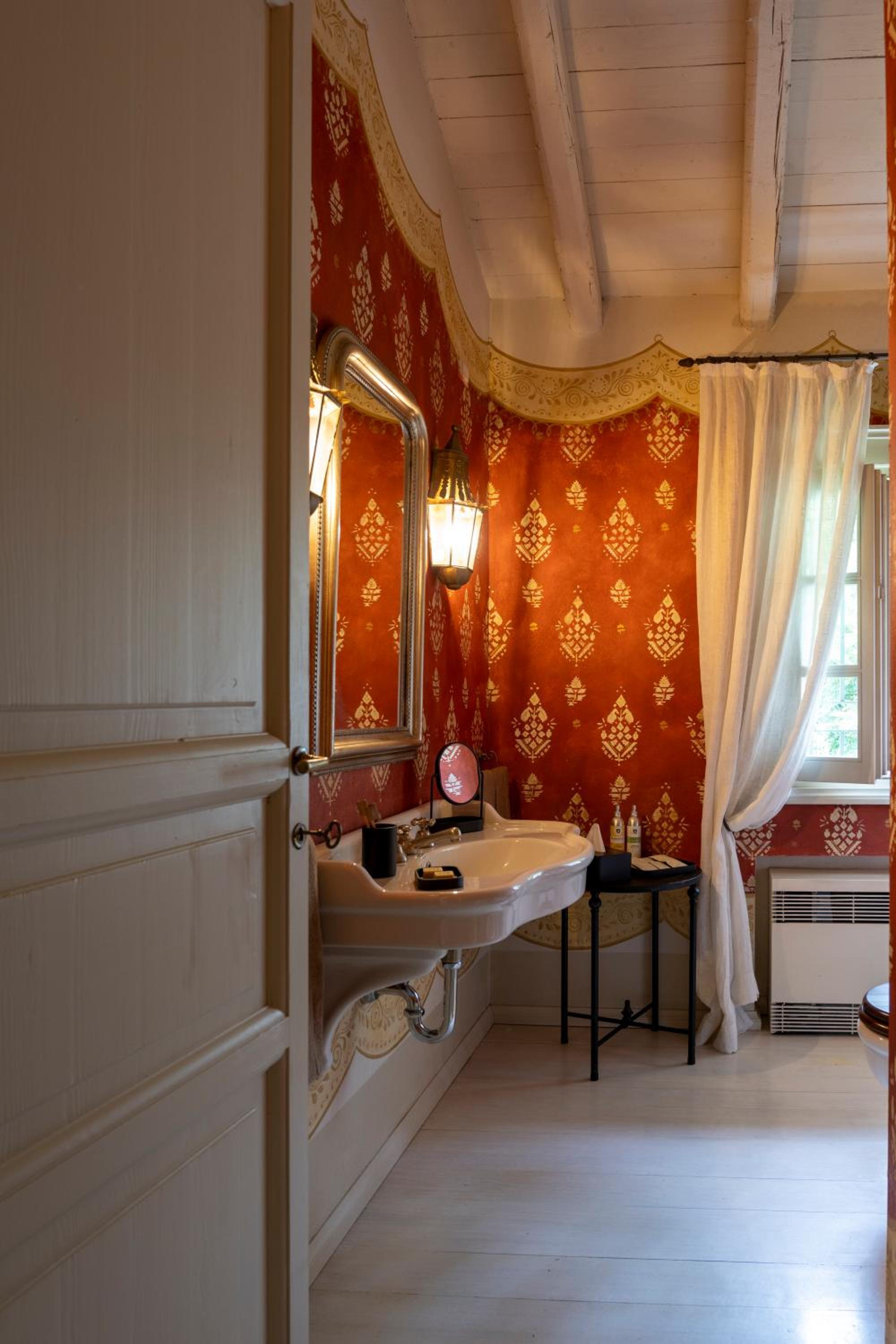 Double or Twin Room - Photo 12
