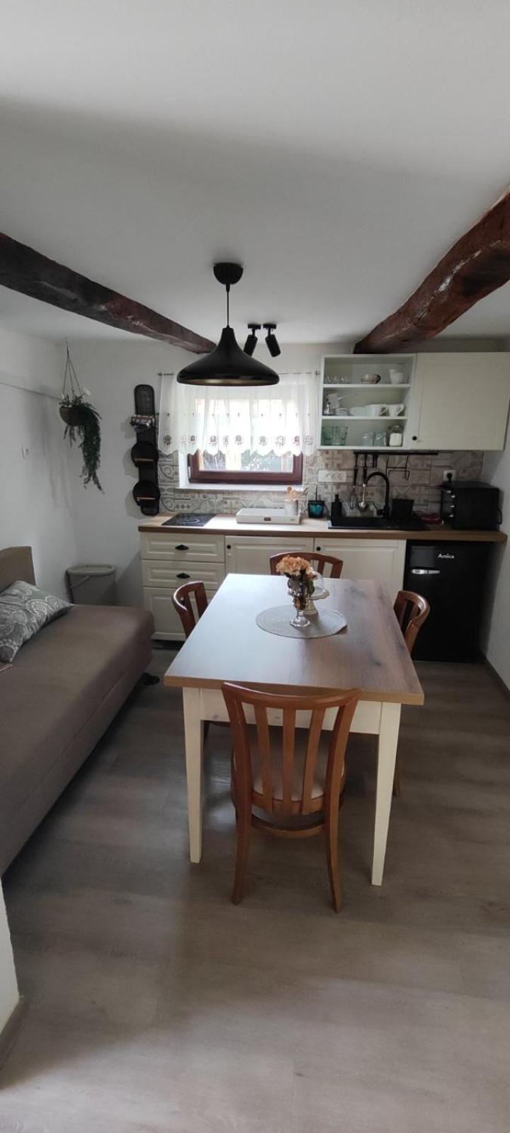 Apartment - Ground Floor photo 2