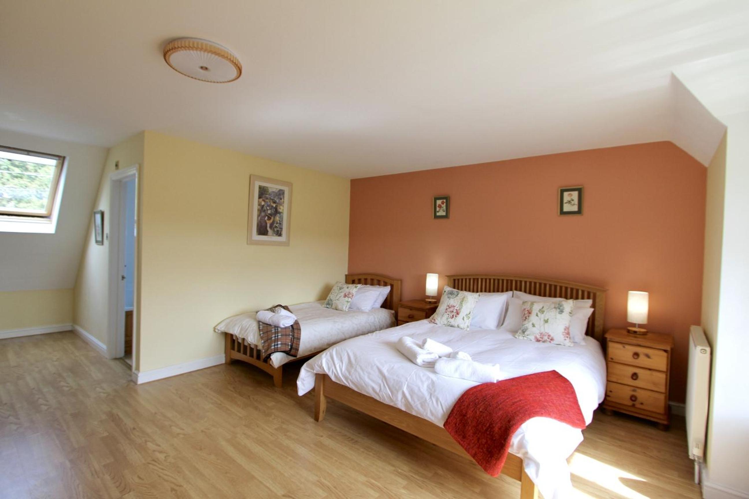 Deluxe Triple Room photo 2