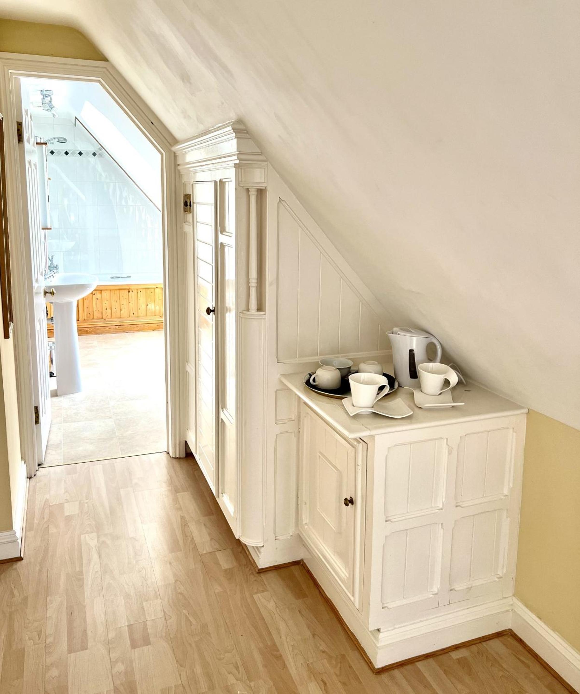 Double room Superior Ensuite with bath-Garden view 5  photo 3