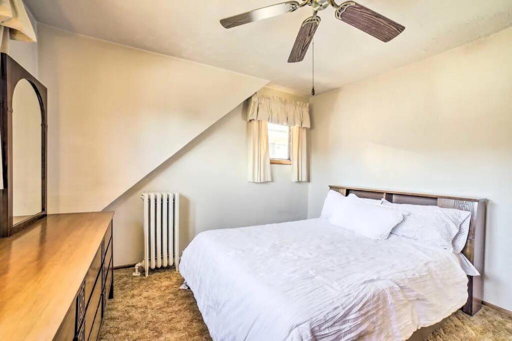 Three-Bedroom House photo 1