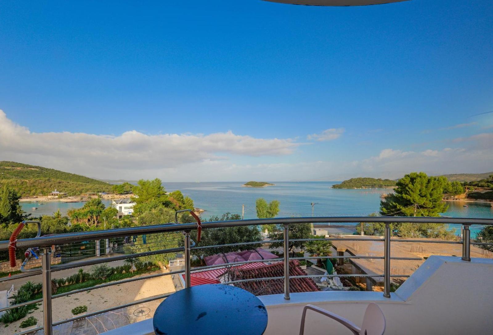 Apartment with Sea View photo 2