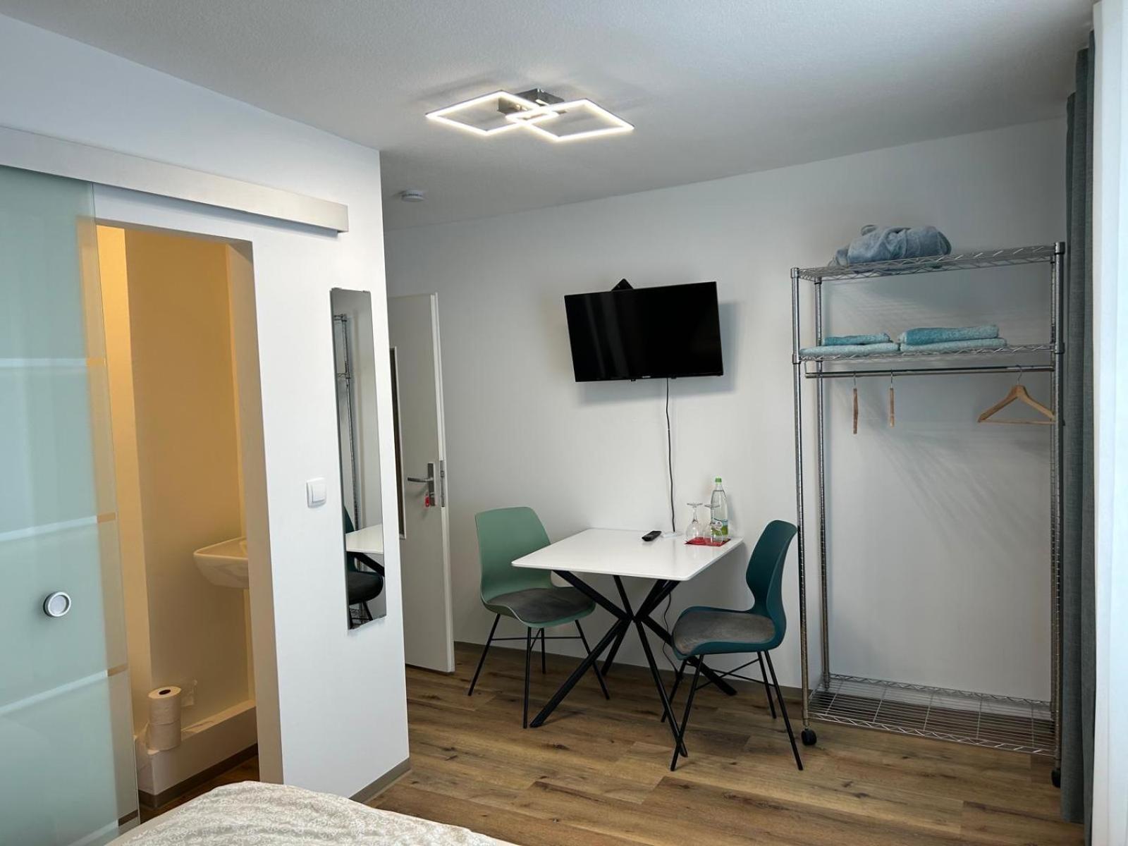 Double Room with Private Bathroom photo 1