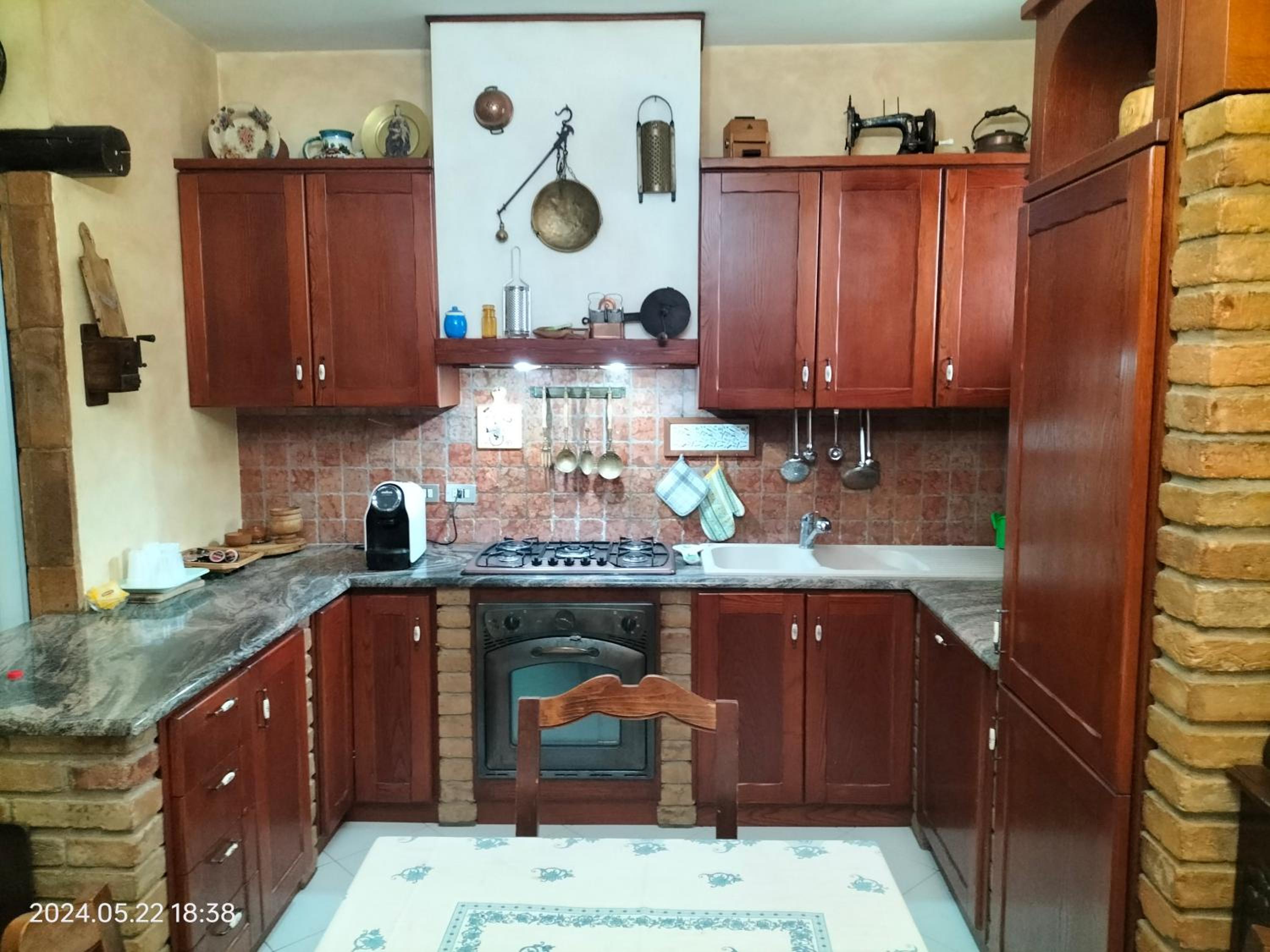 Deluxe Suite - Photo 10