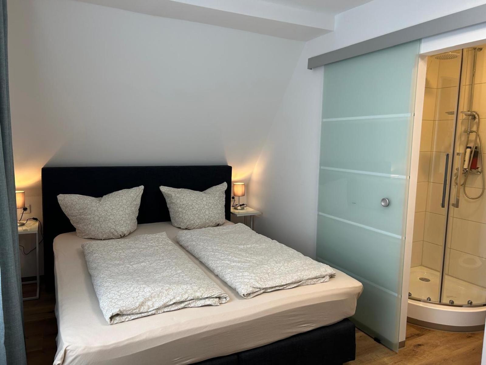Double Room with Private Bathroom photo 3