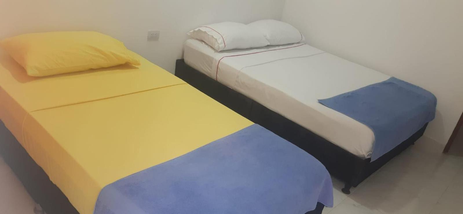 Twin Room with Private Bathroom photo 3