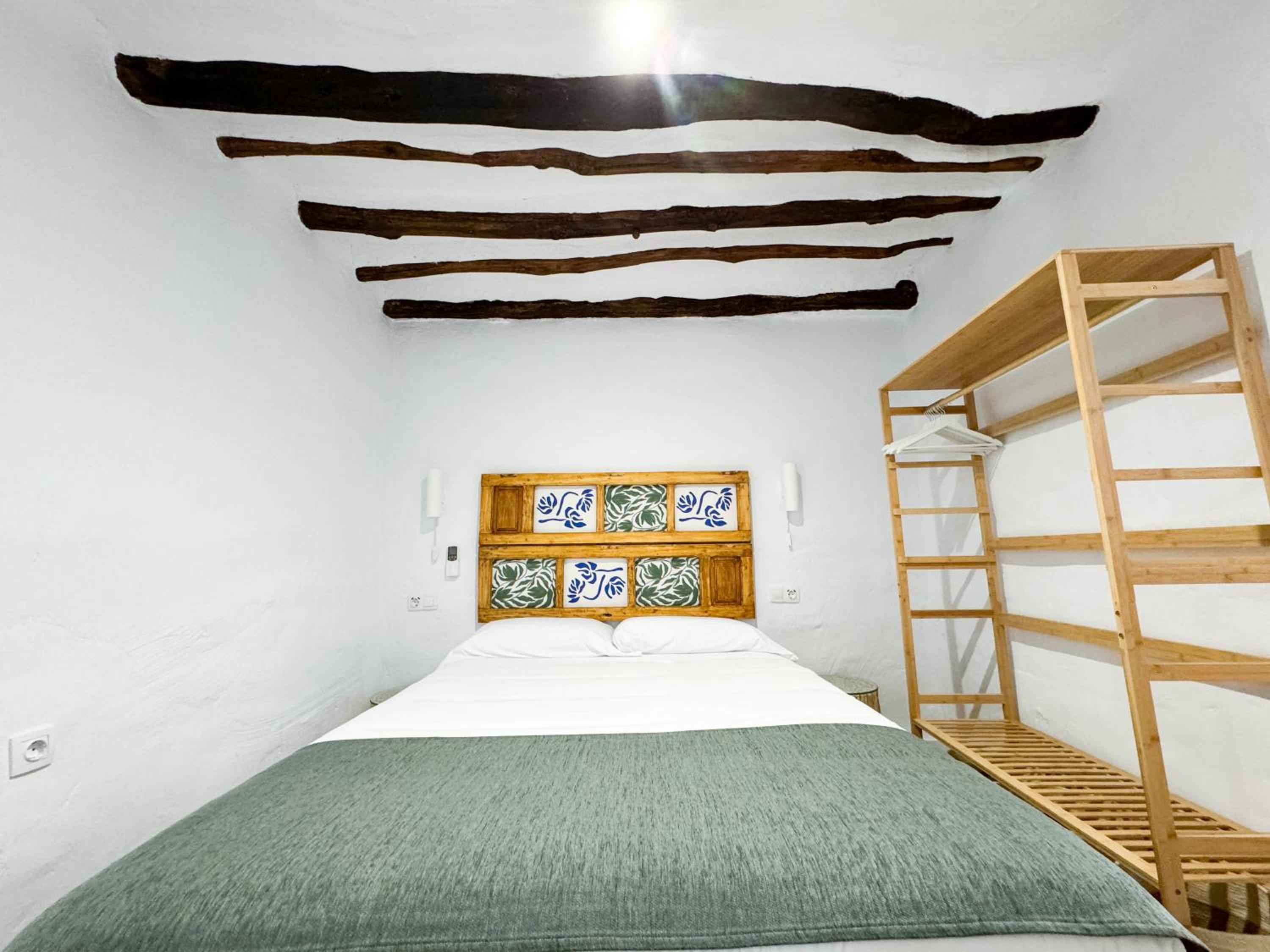 Double Room with Extra Bed photo 3
